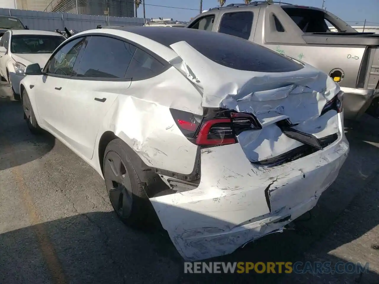 3 Photograph of a damaged car 5YJ3E1EA2MF874198 TESLA MODEL 3 2021