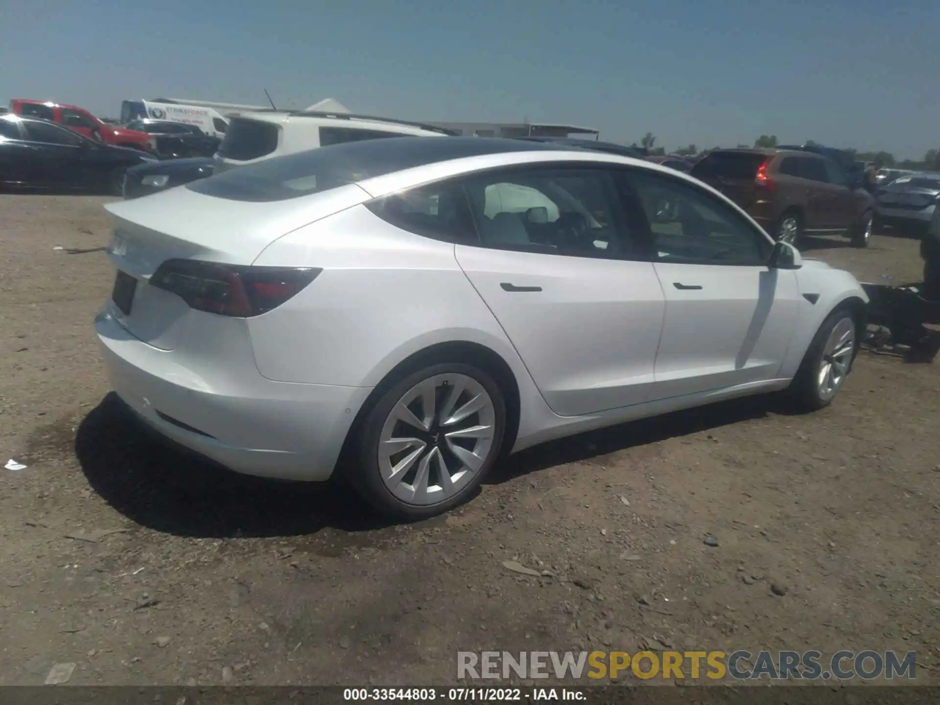 4 Photograph of a damaged car 5YJ3E1EA2MF920628 TESLA MODEL 3 2021