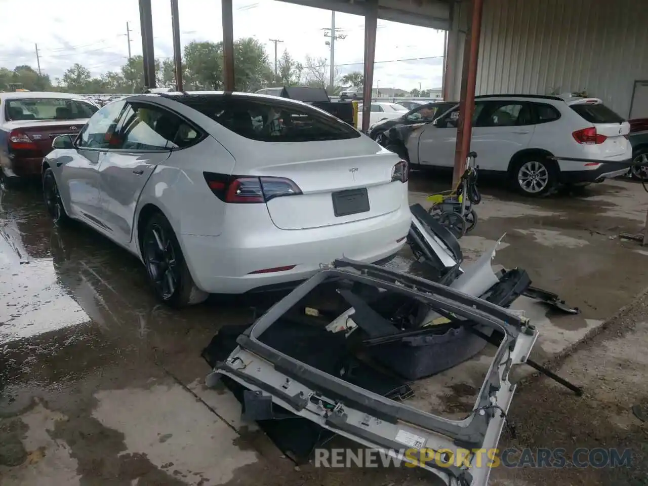 3 Photograph of a damaged car 5YJ3E1EA2MF923416 TESLA MODEL 3 2021