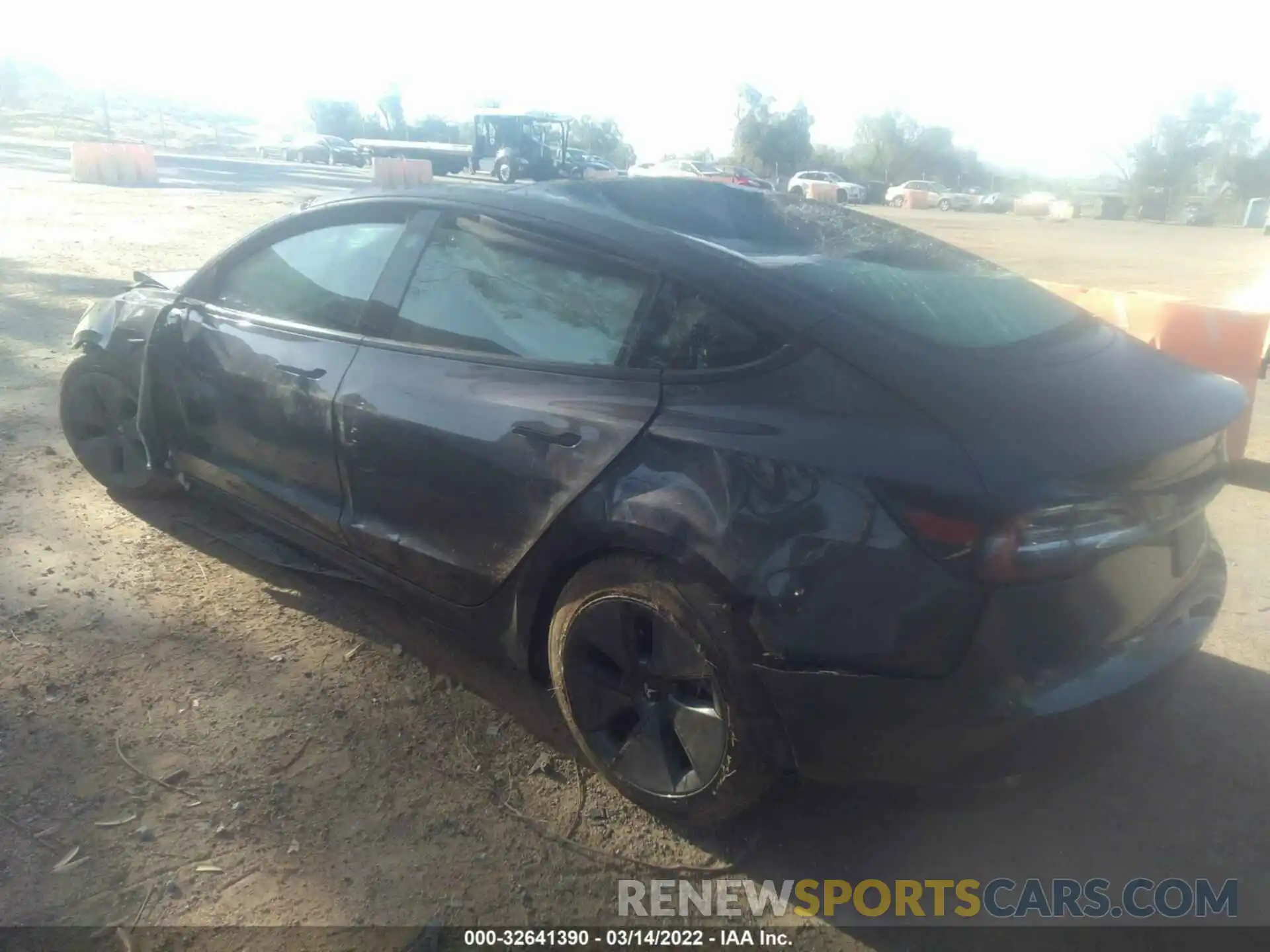 3 Photograph of a damaged car 5YJ3E1EA2MF985642 TESLA MODEL 3 2021