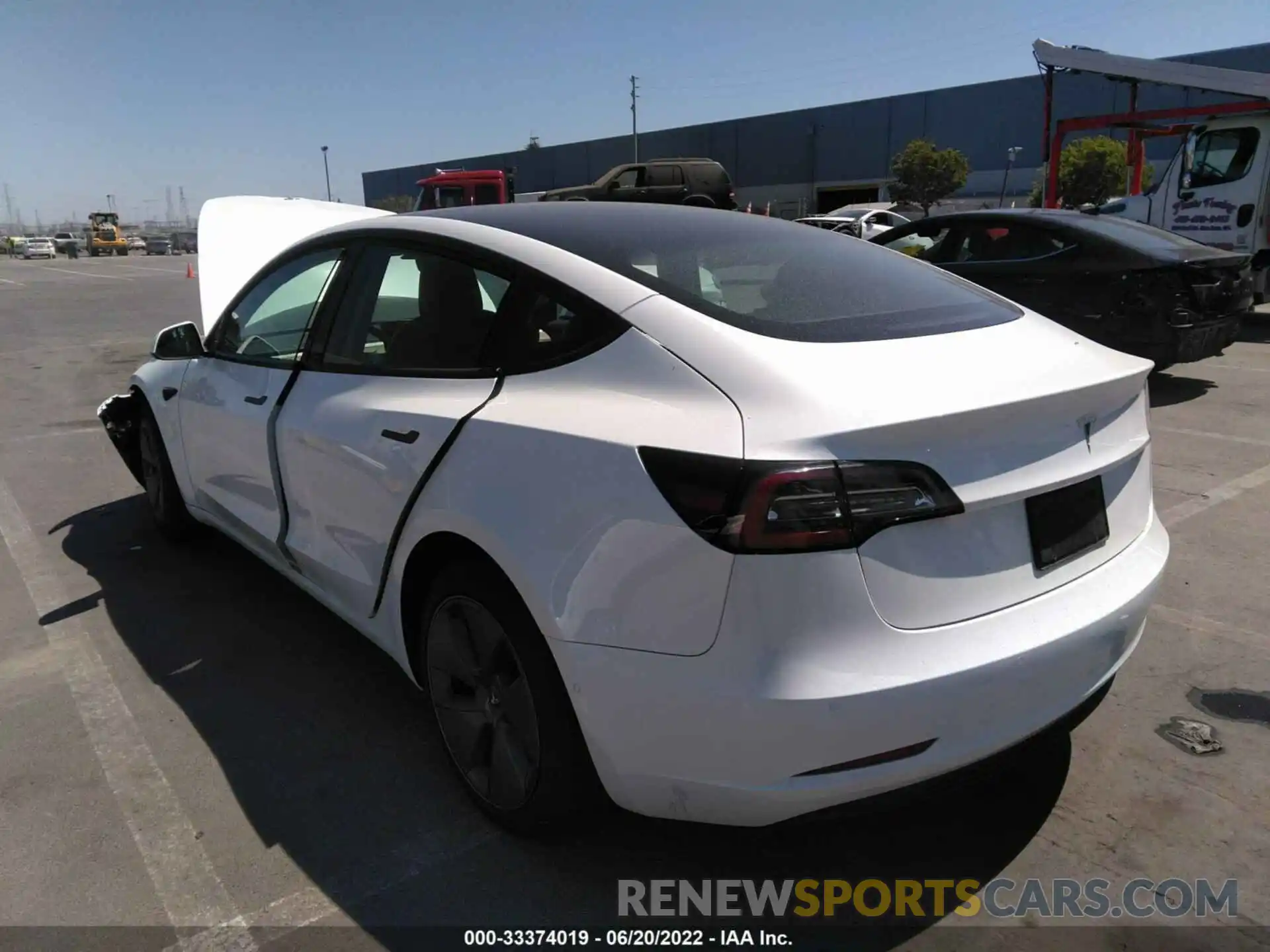 3 Photograph of a damaged car 5YJ3E1EA3MF009479 TESLA MODEL 3 2021