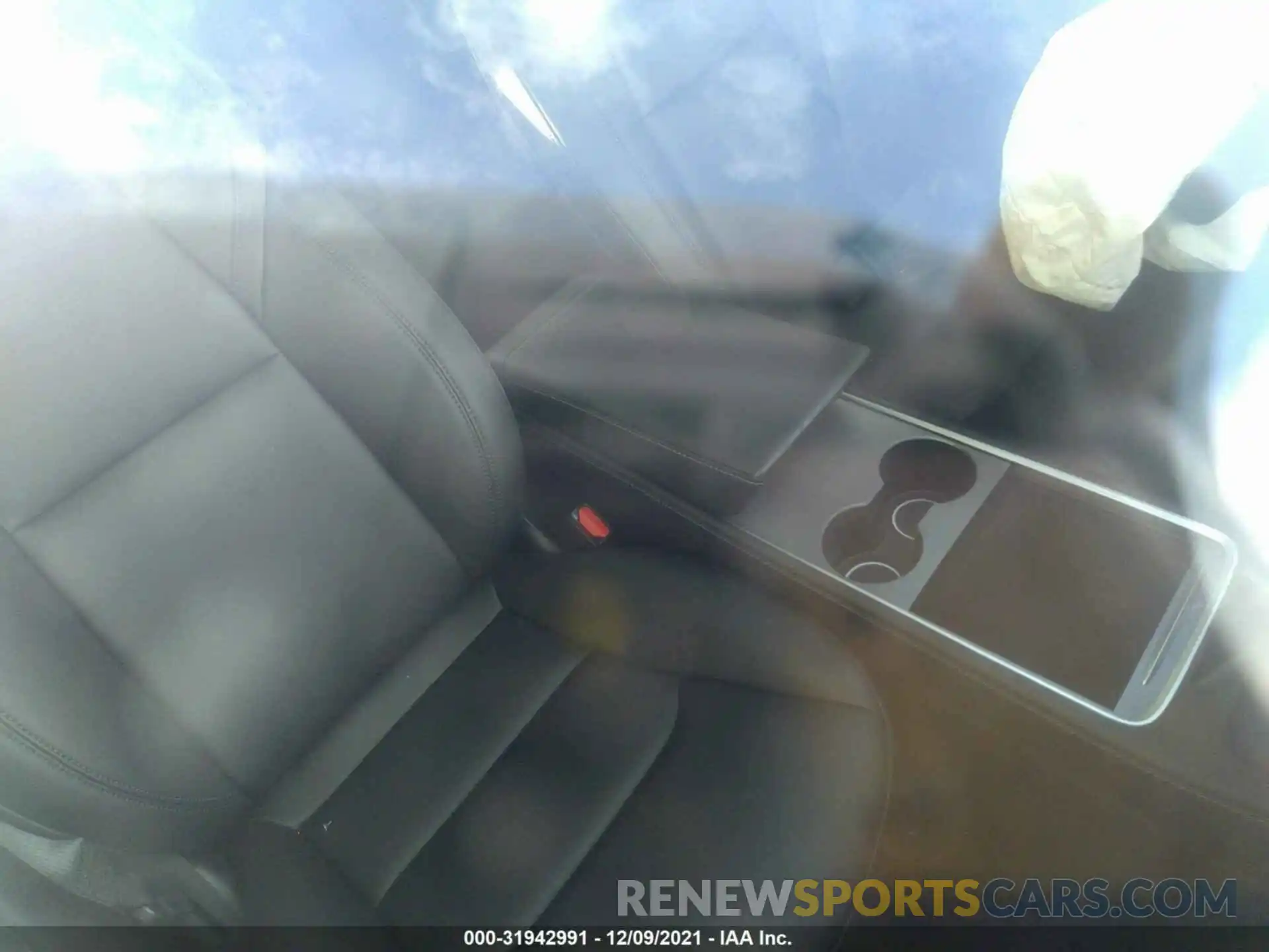 5 Photograph of a damaged car 5YJ3E1EA3MF015928 TESLA MODEL 3 2021