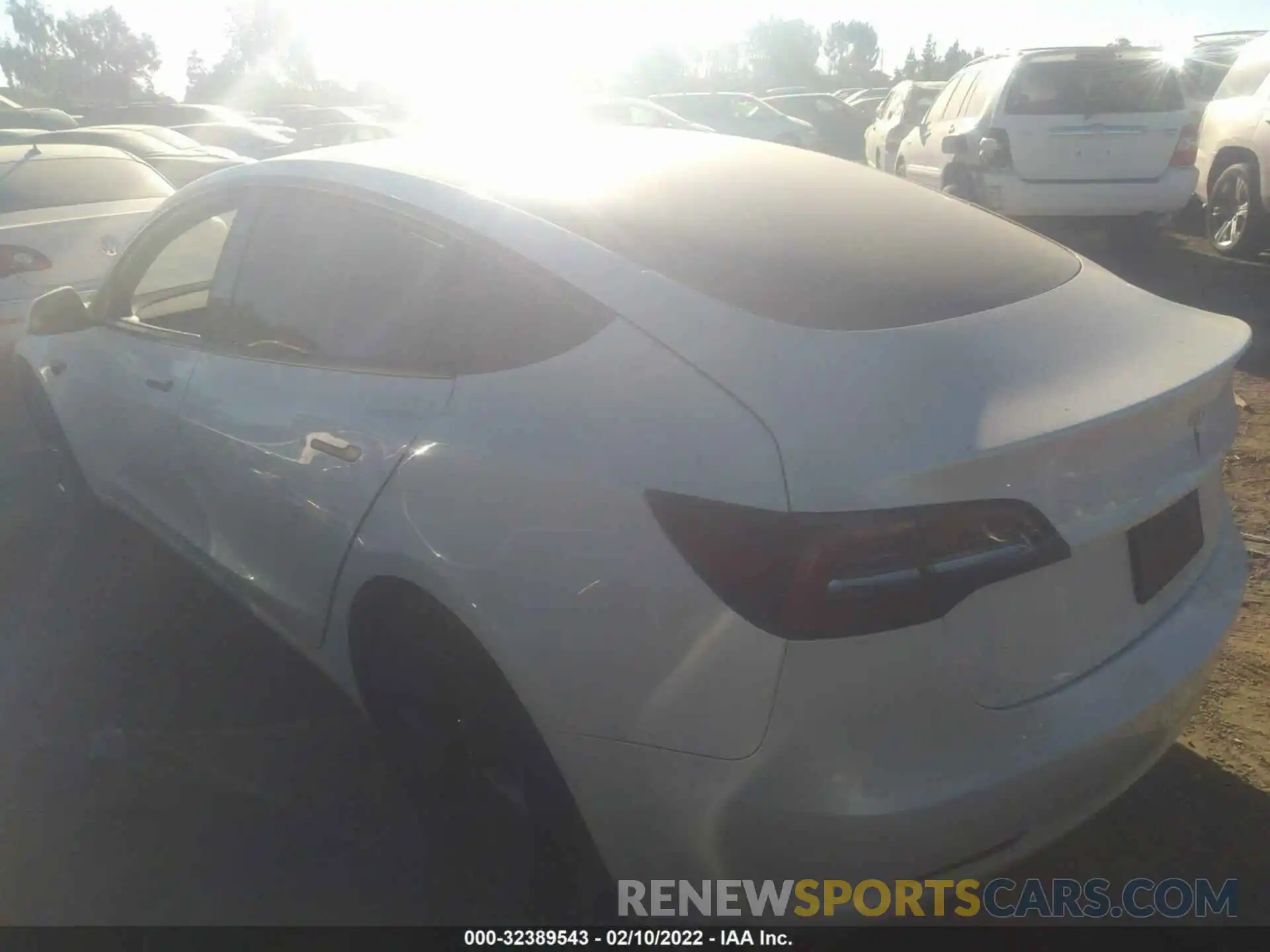 3 Photograph of a damaged car 5YJ3E1EA3MF029103 TESLA MODEL 3 2021