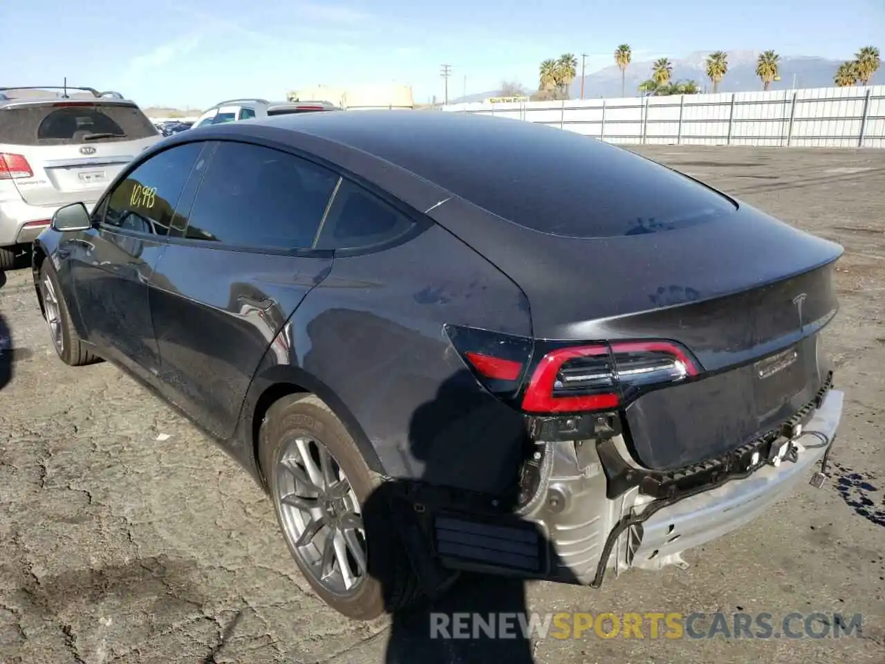 3 Photograph of a damaged car 5YJ3E1EA3MF051618 TESLA MODEL 3 2021