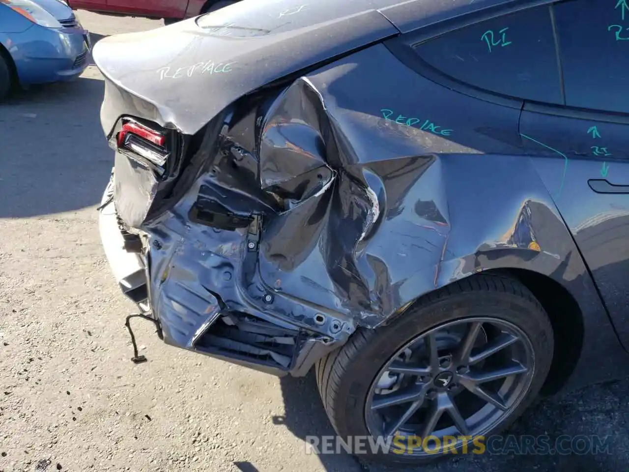 9 Photograph of a damaged car 5YJ3E1EA3MF051618 TESLA MODEL 3 2021