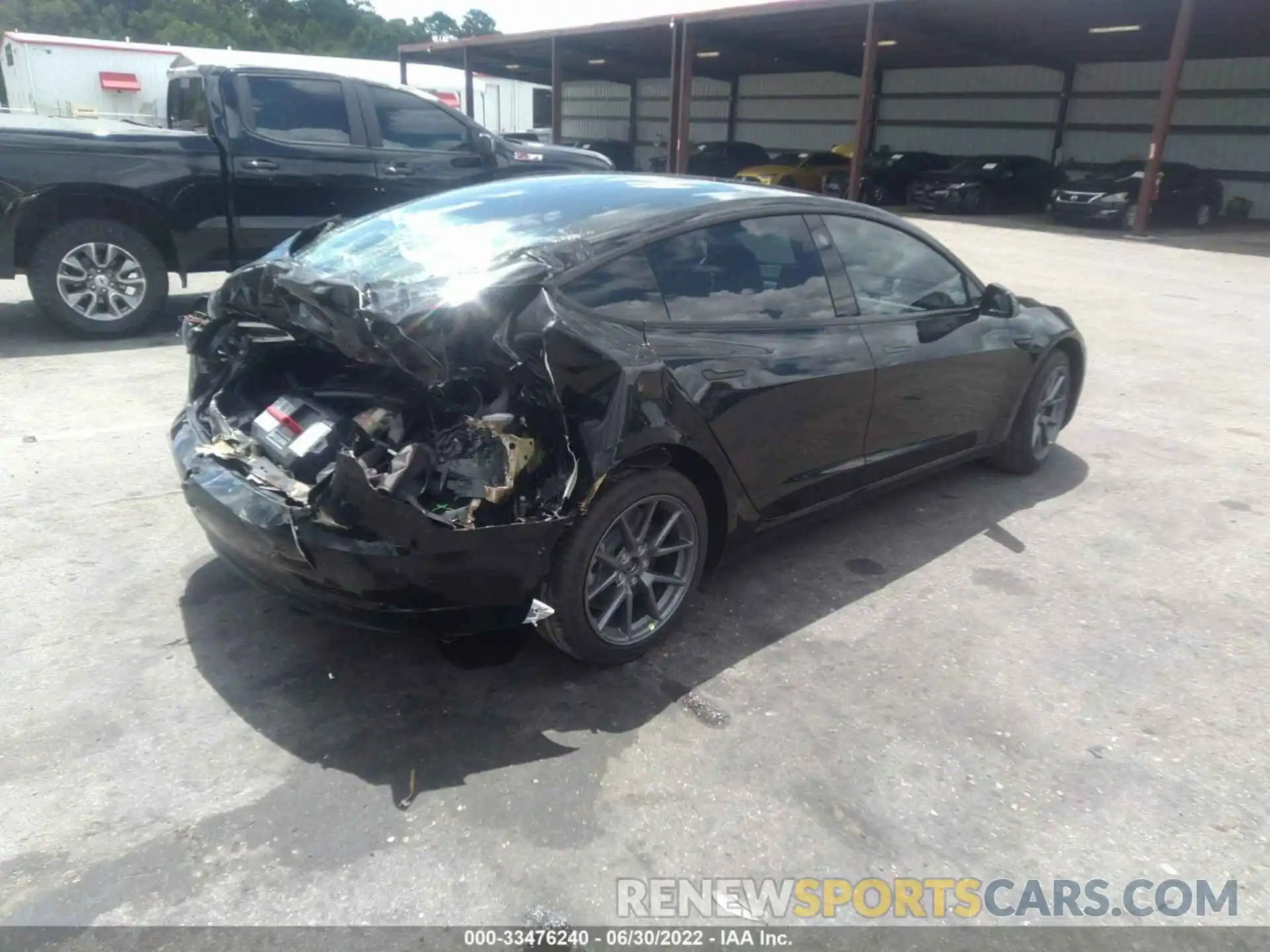 4 Photograph of a damaged car 5YJ3E1EA3MF058424 TESLA MODEL 3 2021