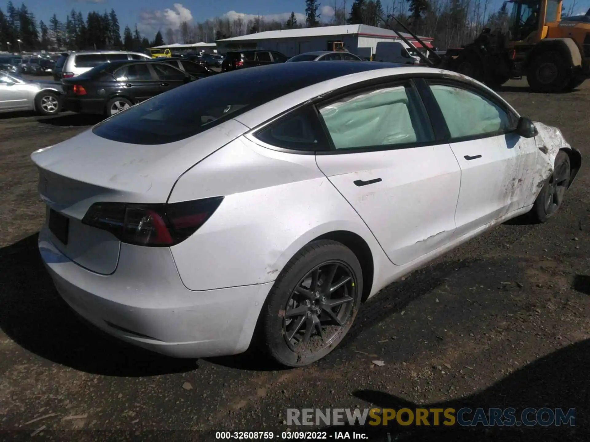 4 Photograph of a damaged car 5YJ3E1EA3MF091584 TESLA MODEL 3 2021