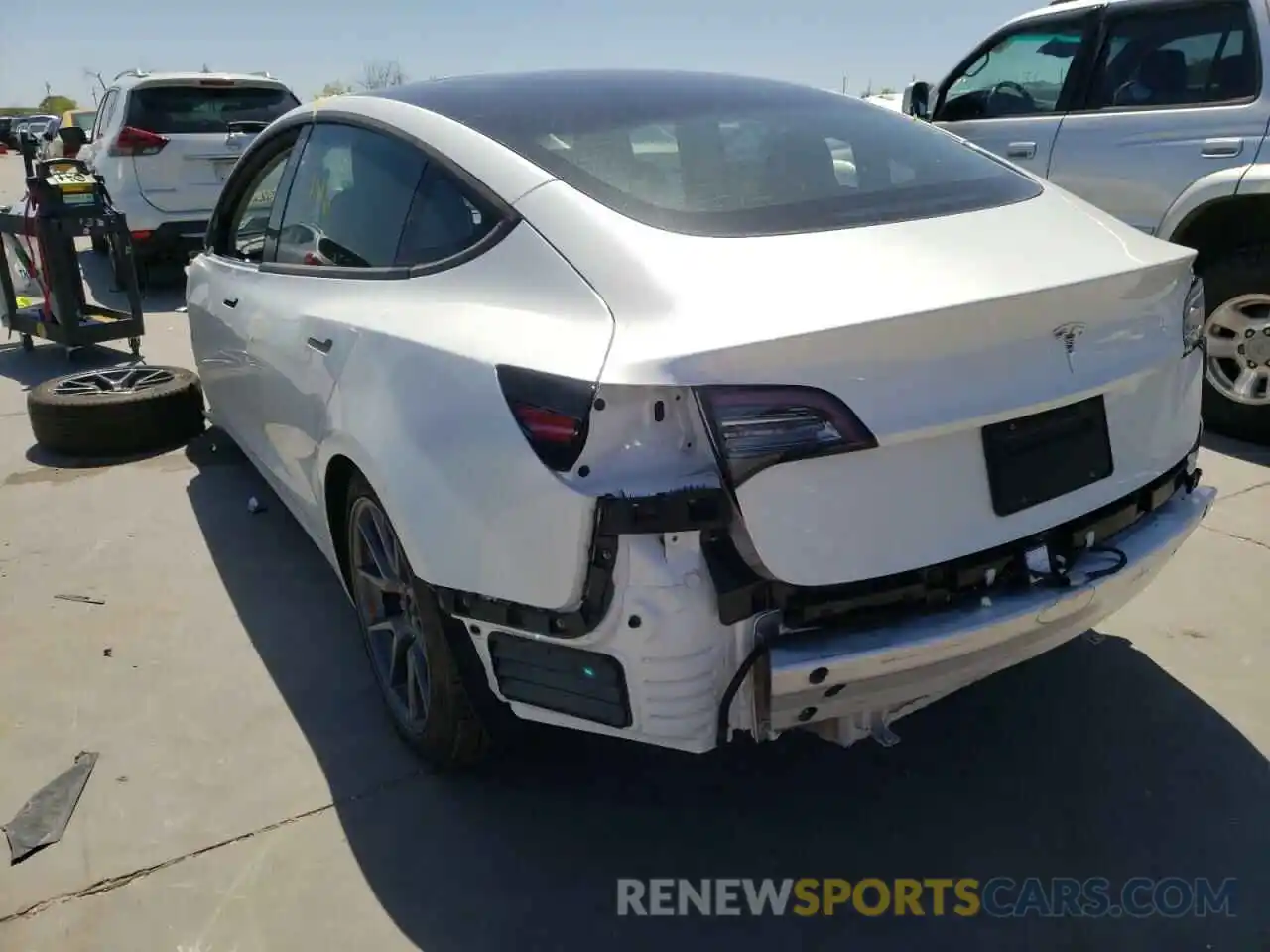 3 Photograph of a damaged car 5YJ3E1EA3MF098261 TESLA MODEL 3 2021