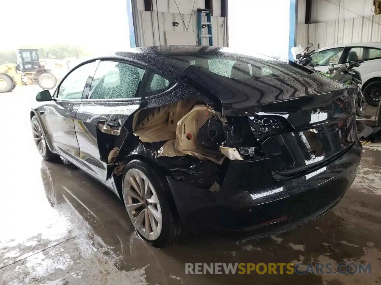 3 Photograph of a damaged car 5YJ3E1EA3MF870175 TESLA MODEL 3 2021