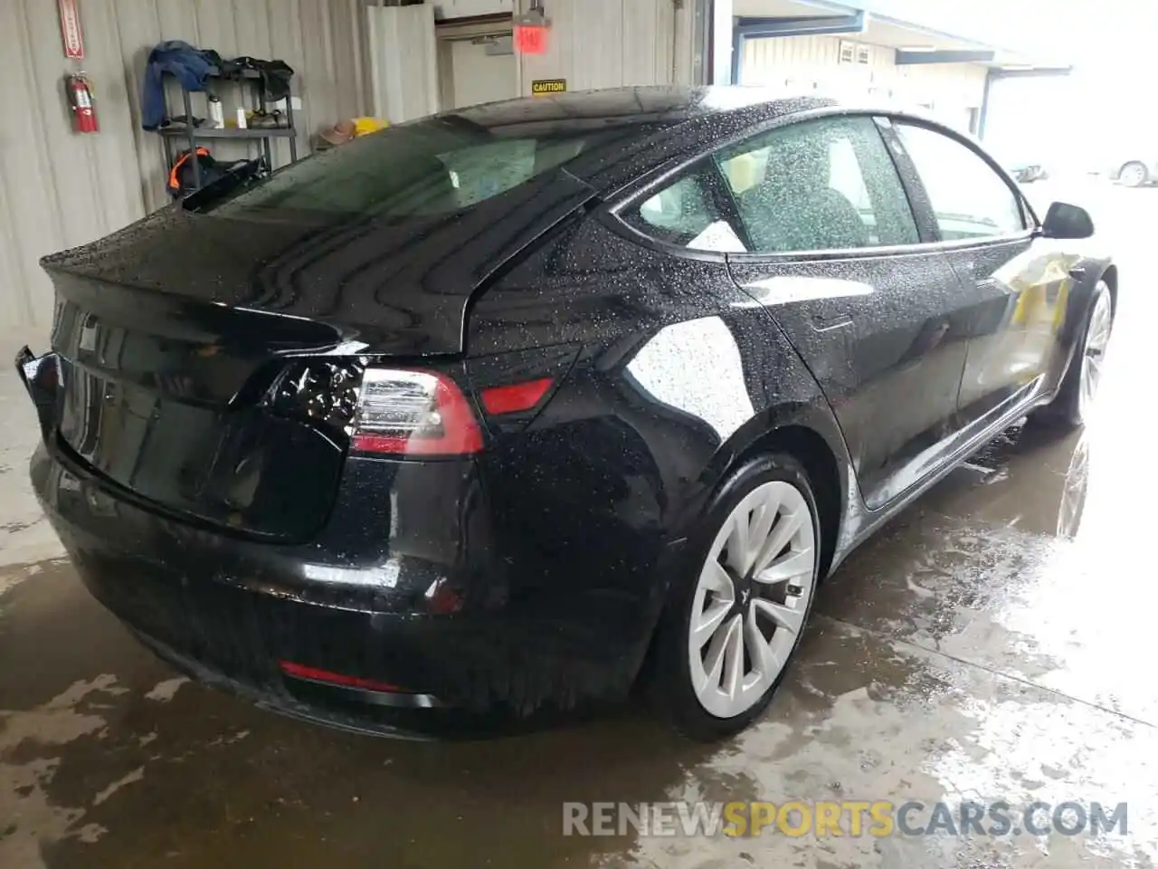 4 Photograph of a damaged car 5YJ3E1EA3MF870175 TESLA MODEL 3 2021