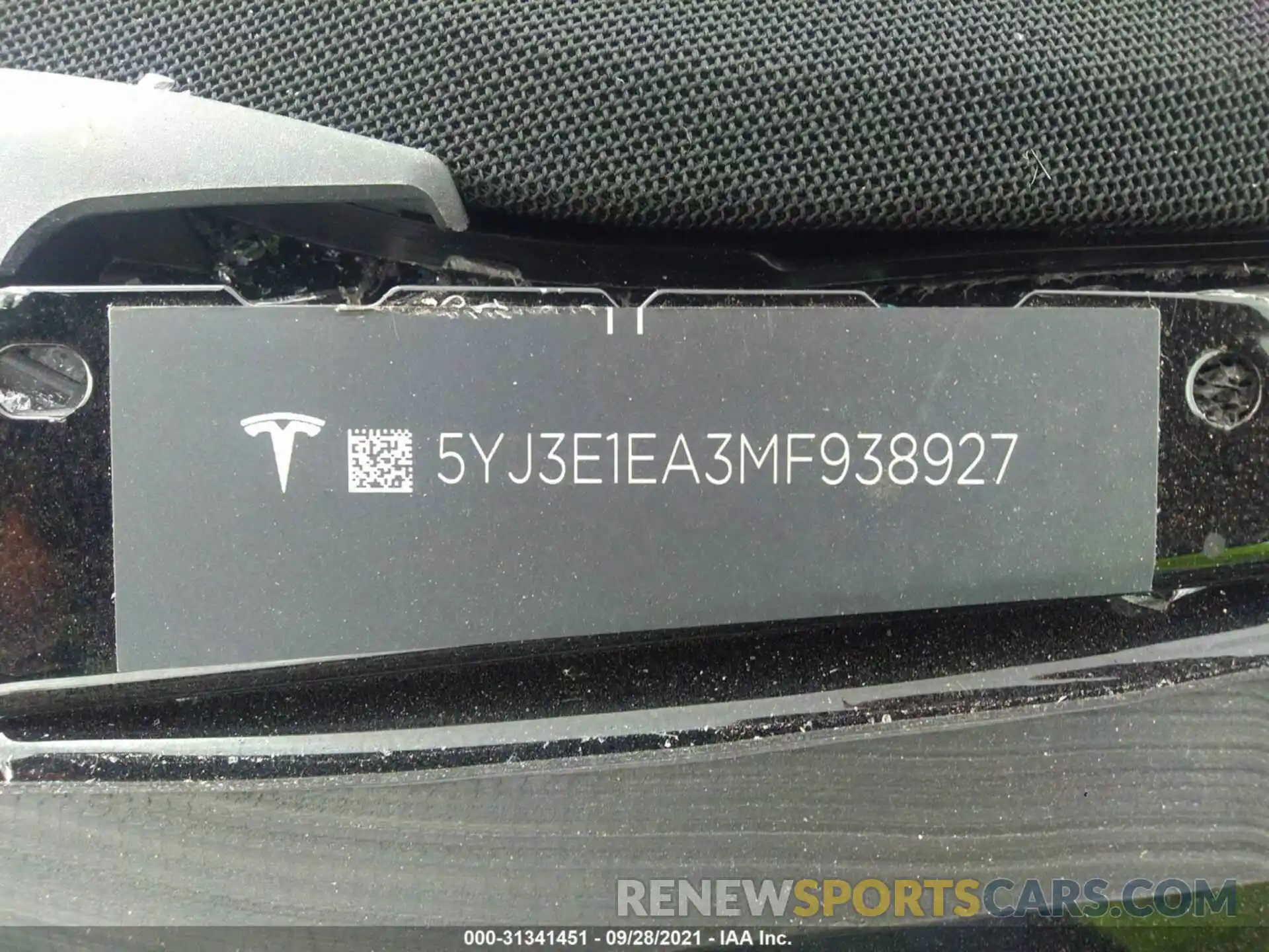 9 Photograph of a damaged car 5YJ3E1EA3MF938927 TESLA MODEL 3 2021