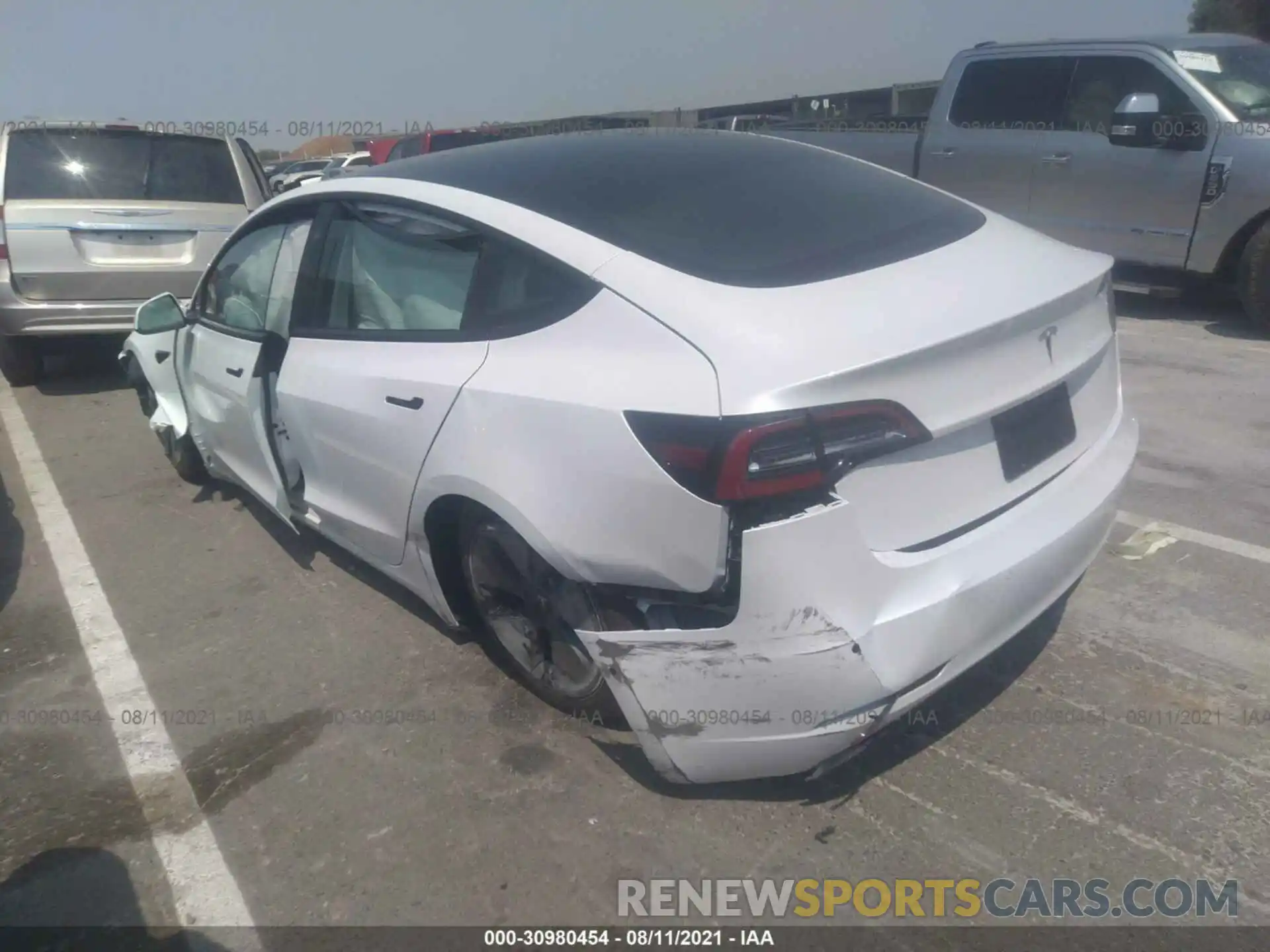 3 Photograph of a damaged car 5YJ3E1EA3MF986363 TESLA MODEL 3 2021