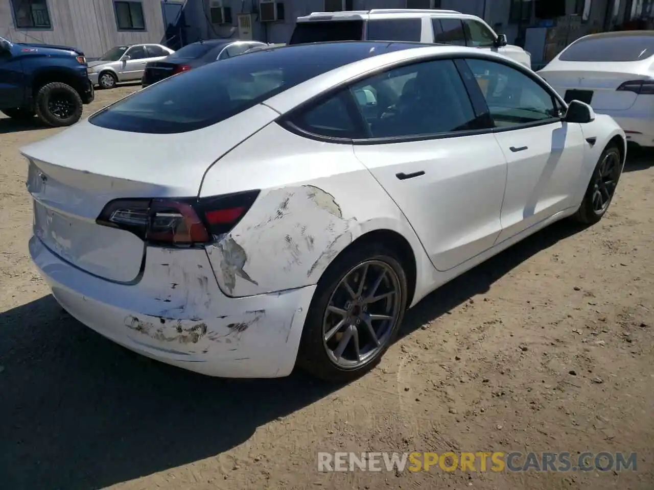 4 Photograph of a damaged car 5YJ3E1EA3MF991739 TESLA MODEL 3 2021