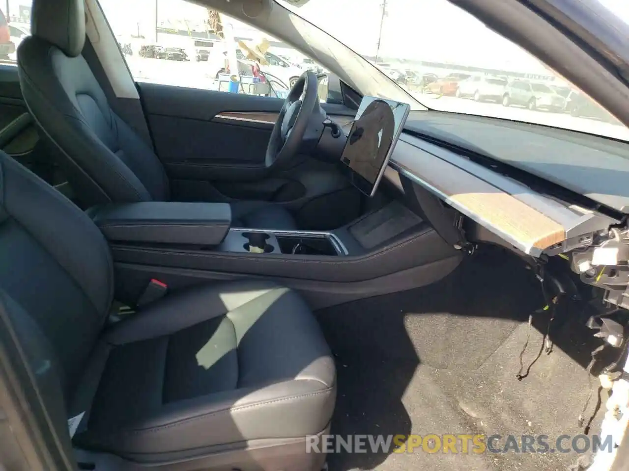 5 Photograph of a damaged car 5YJ3E1EA3MF997038 TESLA MODEL 3 2021