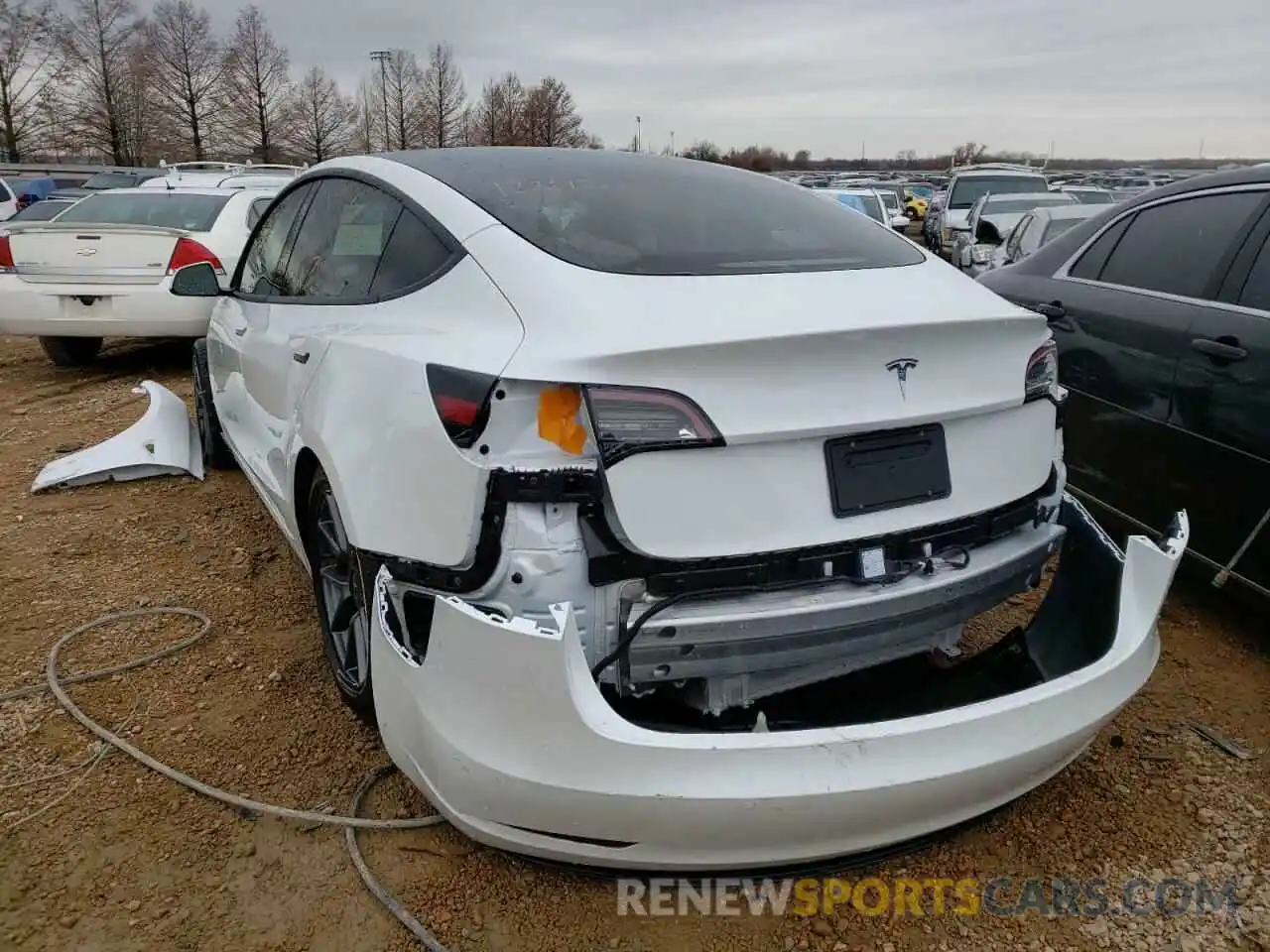 3 Photograph of a damaged car 5YJ3E1EA4MF009488 TESLA MODEL 3 2021