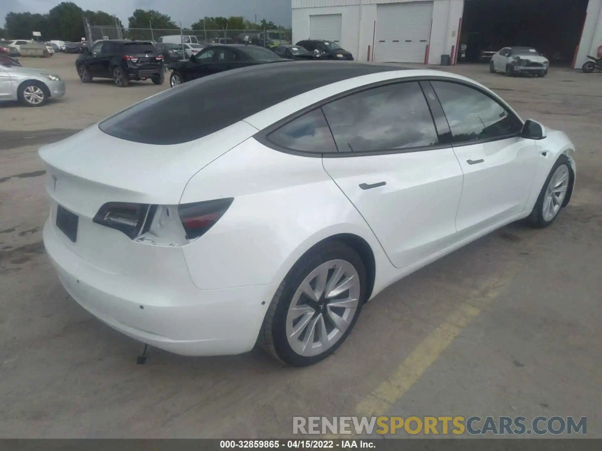 4 Photograph of a damaged car 5YJ3E1EA4MF043088 TESLA MODEL 3 2021