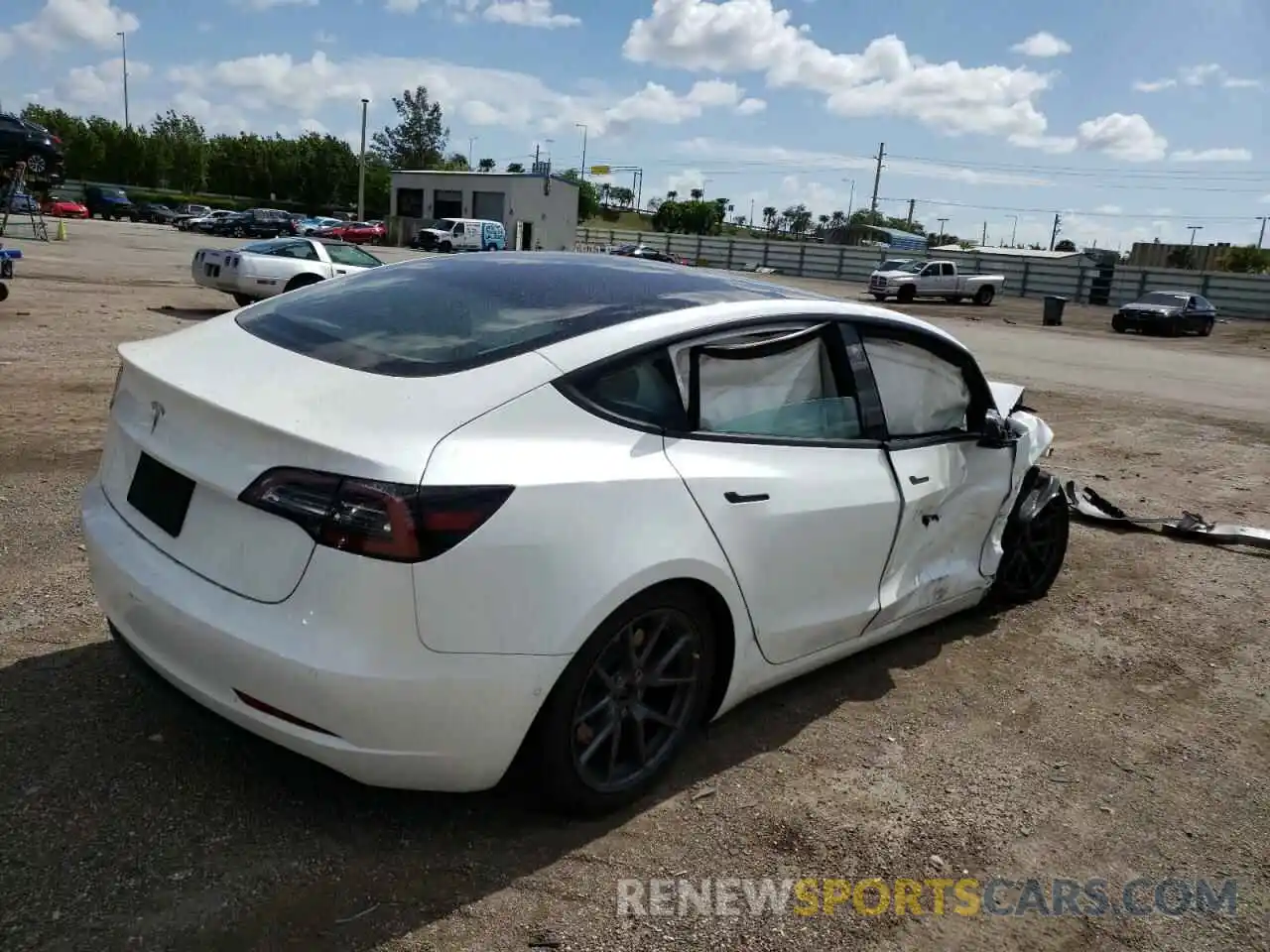 4 Photograph of a damaged car 5YJ3E1EA4MF088290 TESLA MODEL 3 2021