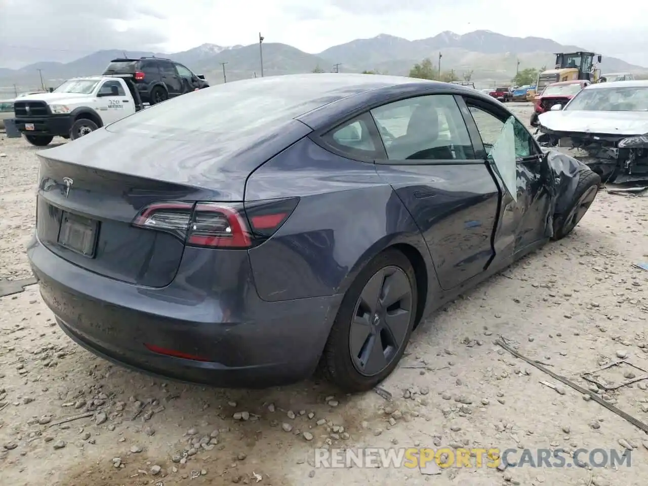 4 Photograph of a damaged car 5YJ3E1EA4MF089018 TESLA MODEL 3 2021