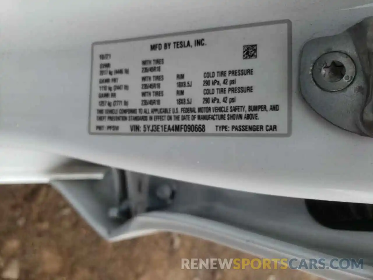 10 Photograph of a damaged car 5YJ3E1EA4MF090668 TESLA MODEL 3 2021