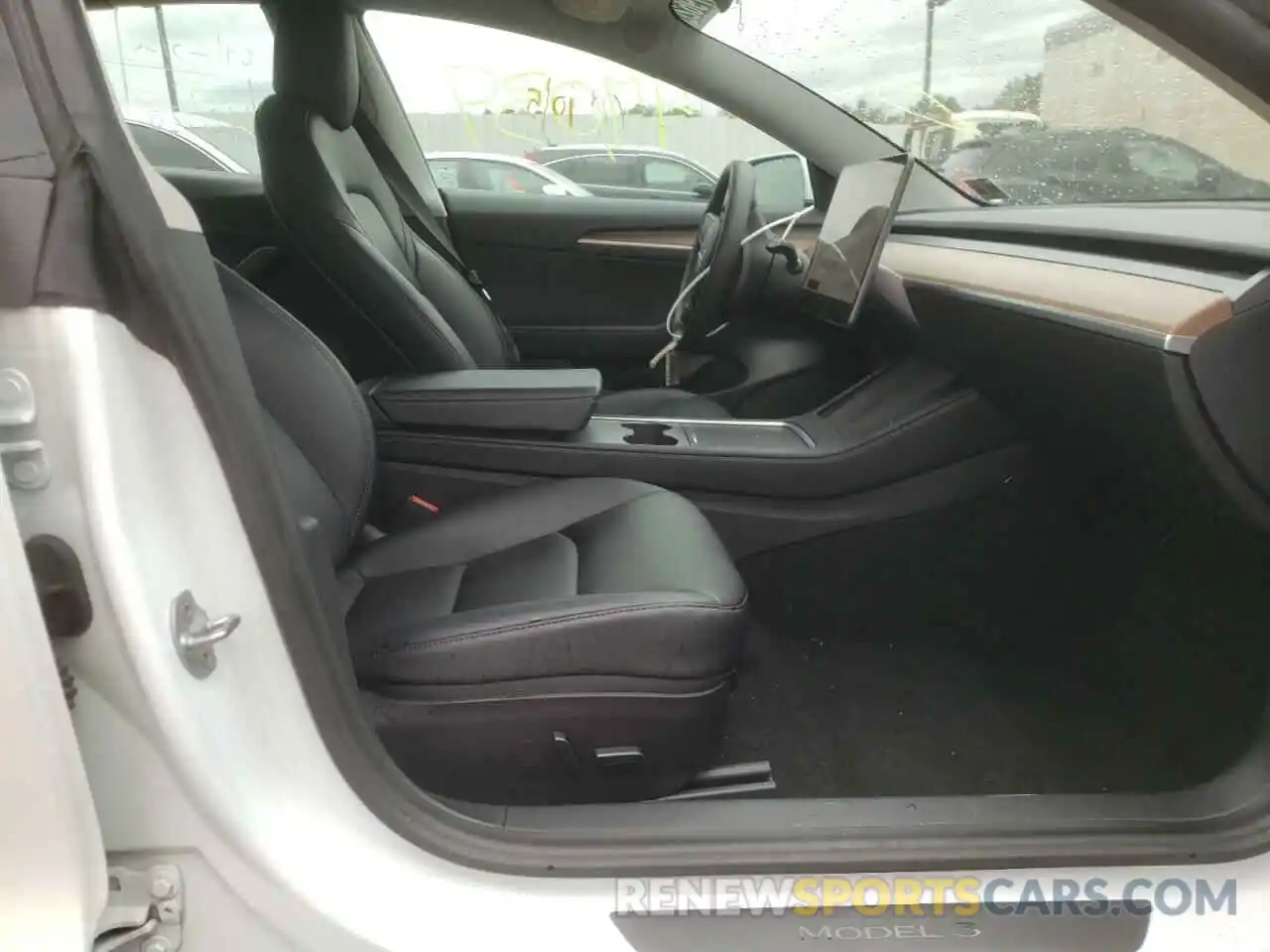 5 Photograph of a damaged car 5YJ3E1EA4MF090668 TESLA MODEL 3 2021