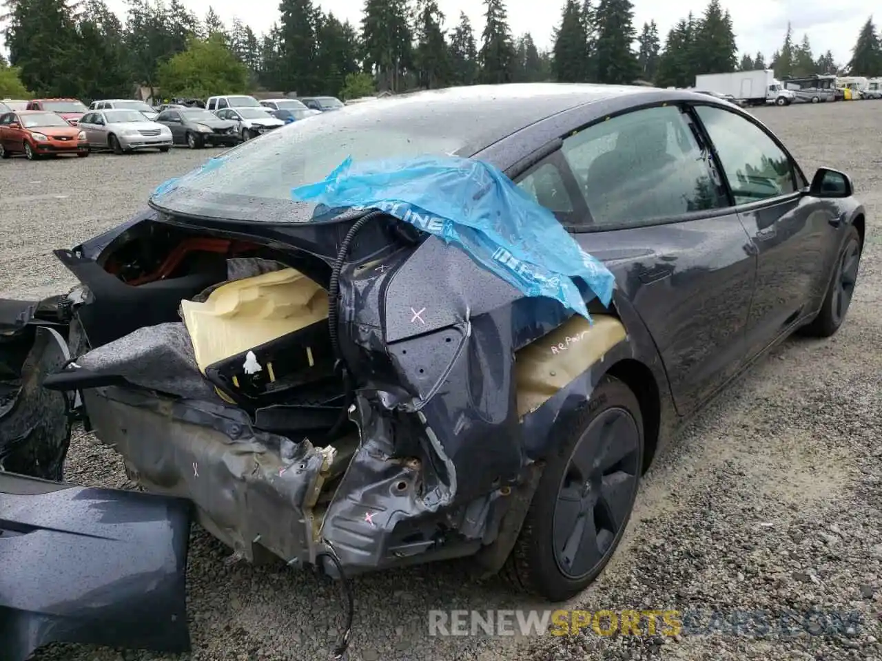 4 Photograph of a damaged car 5YJ3E1EA4MF091724 TESLA MODEL 3 2021