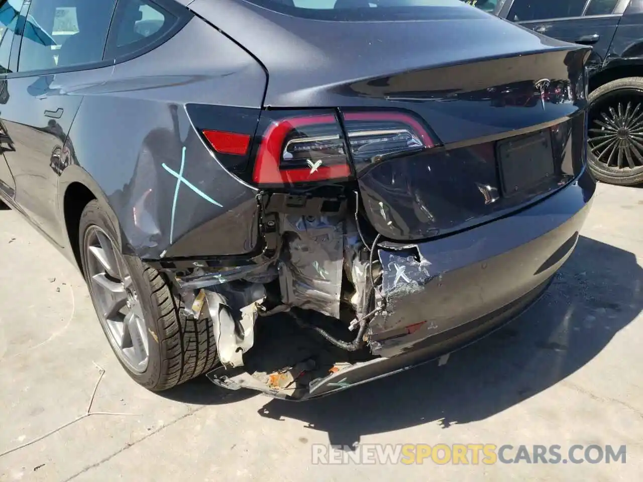 9 Photograph of a damaged car 5YJ3E1EA4MF092811 TESLA MODEL 3 2021