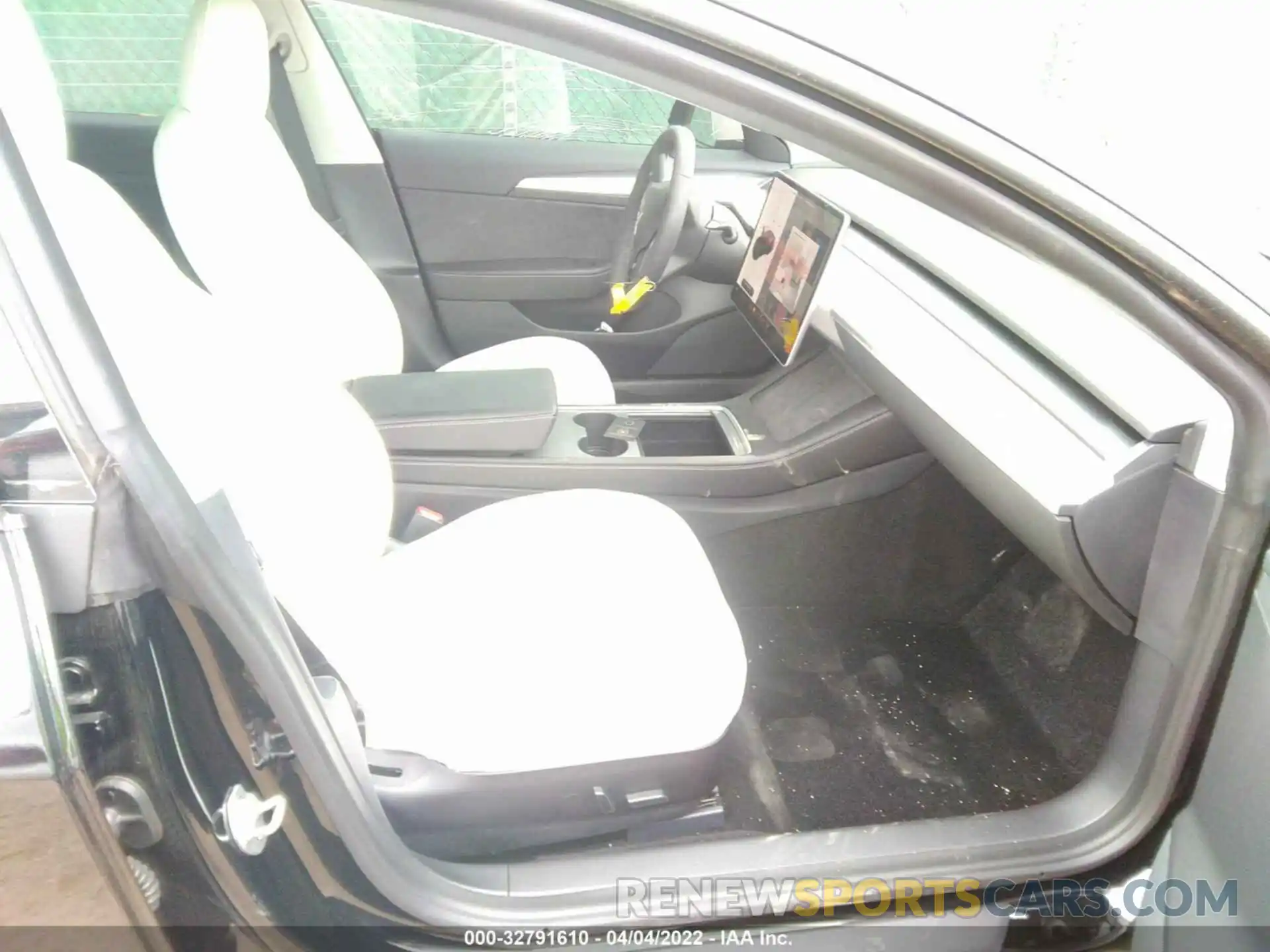 5 Photograph of a damaged car 5YJ3E1EA4MF093828 TESLA MODEL 3 2021