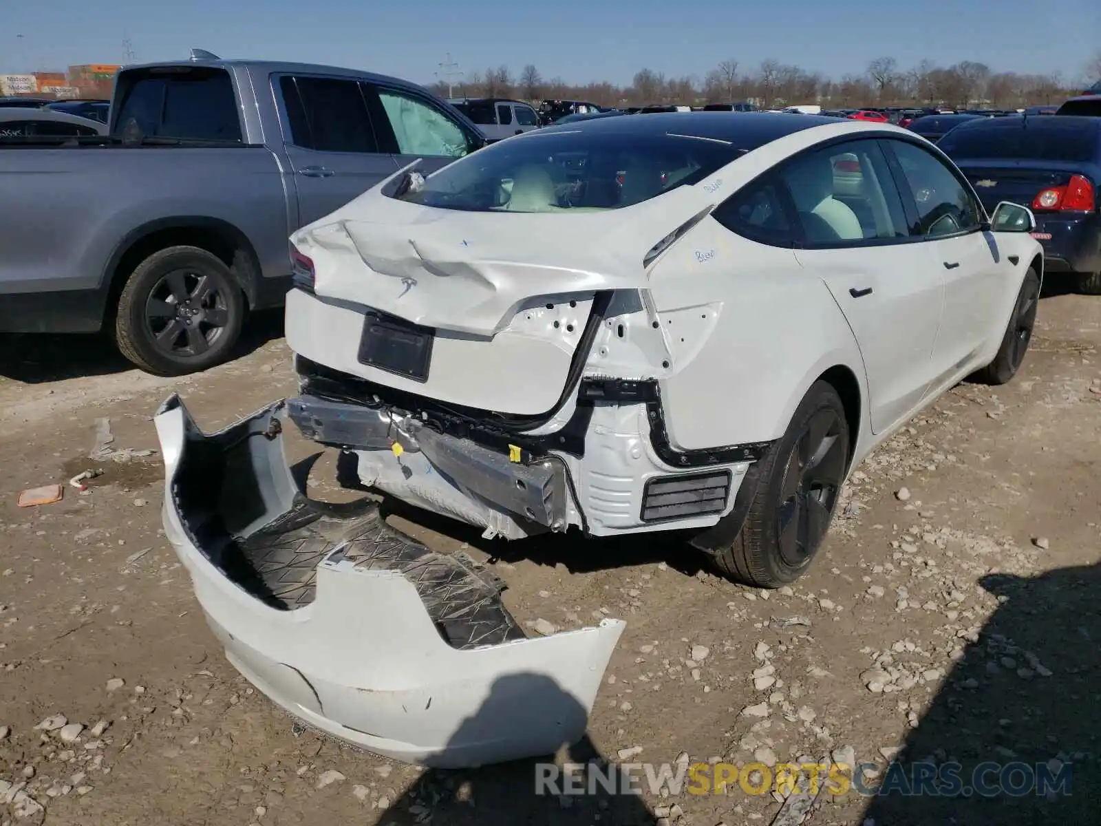 4 Photograph of a damaged car 5YJ3E1EA4MF853630 TESLA MODEL 3 2021