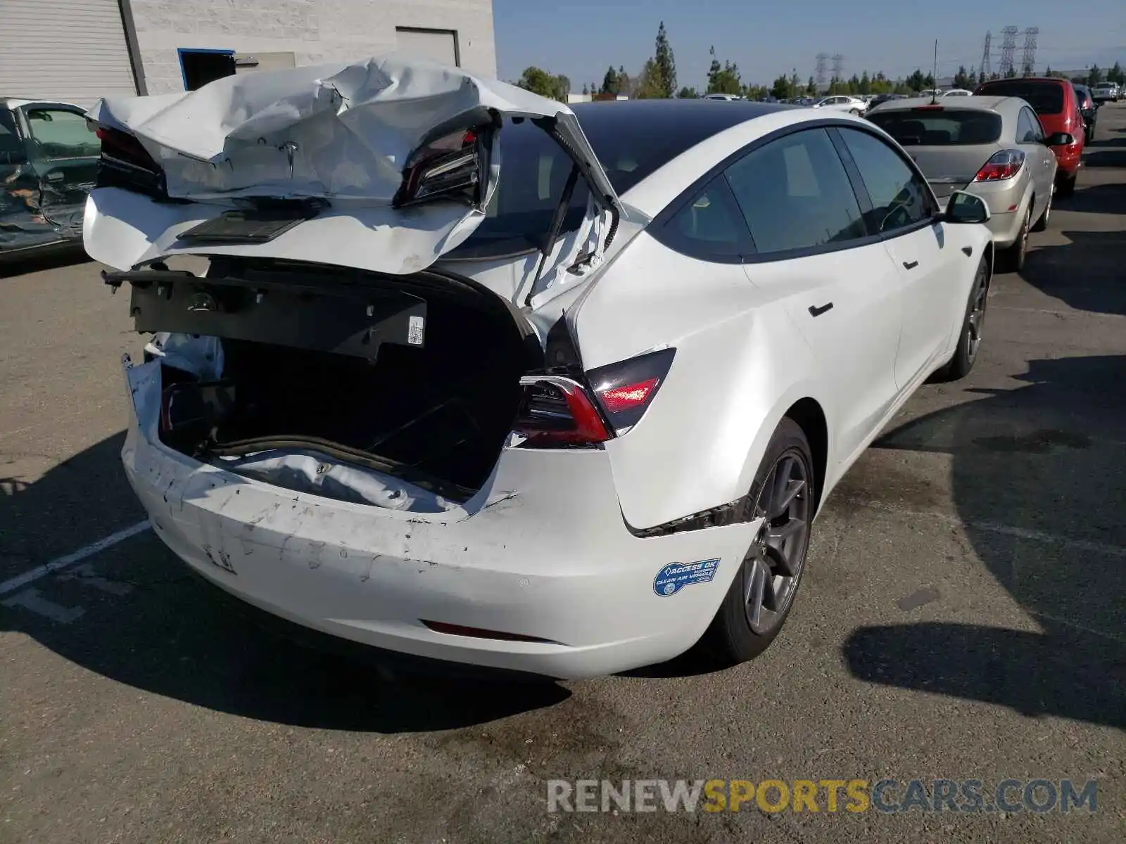 4 Photograph of a damaged car 5YJ3E1EA4MF873912 TESLA MODEL 3 2021