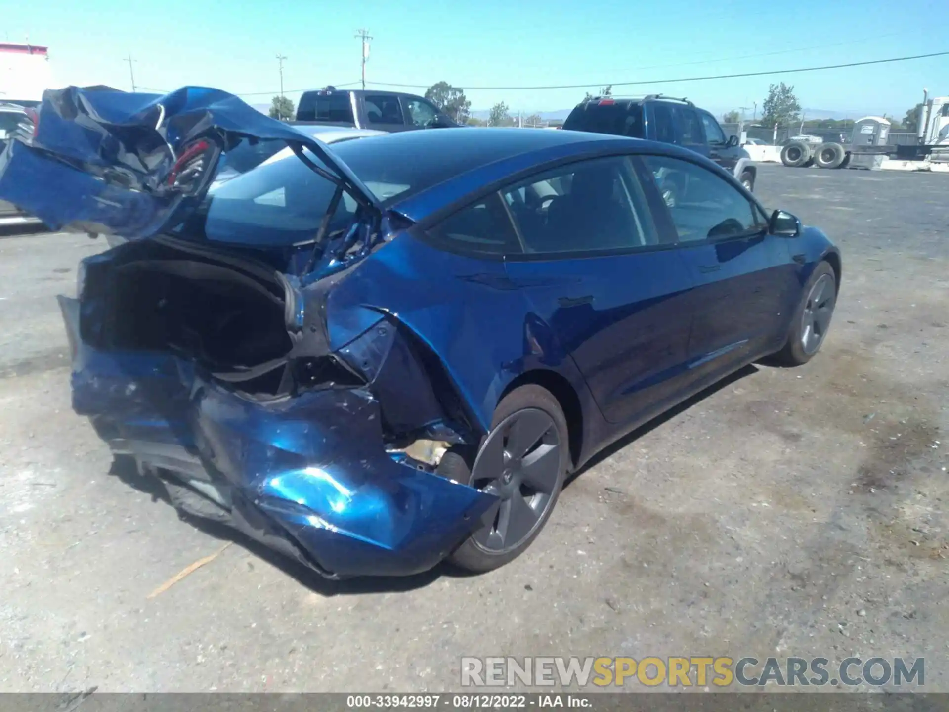 4 Photograph of a damaged car 5YJ3E1EA4MF875174 TESLA MODEL 3 2021