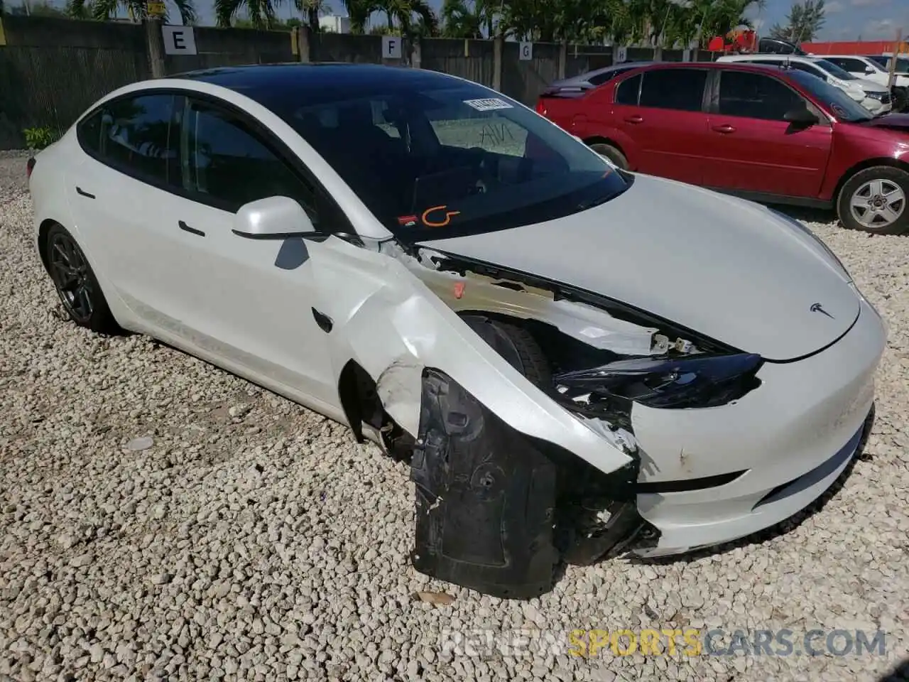 1 Photograph of a damaged car 5YJ3E1EA4MF914815 TESLA MODEL 3 2021