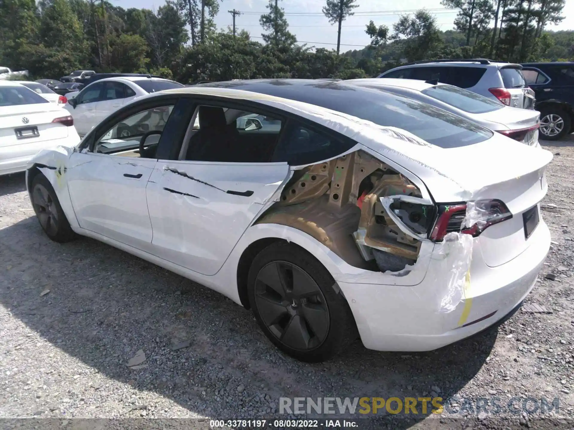 3 Photograph of a damaged car 5YJ3E1EA4MF918282 TESLA MODEL 3 2021