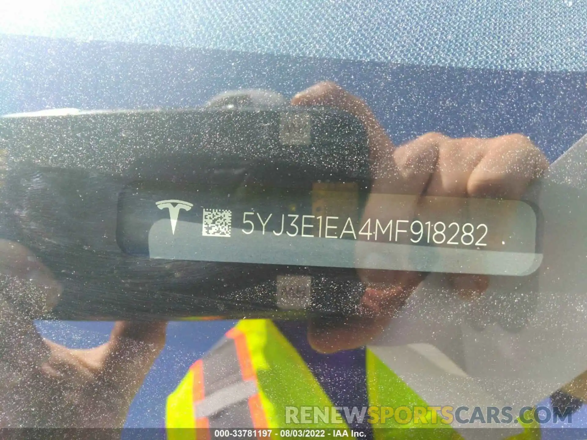 9 Photograph of a damaged car 5YJ3E1EA4MF918282 TESLA MODEL 3 2021