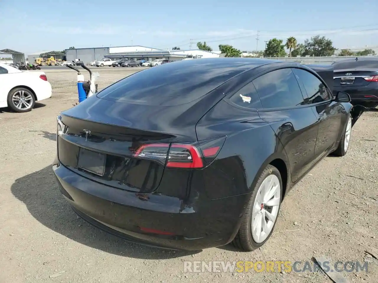 4 Фотография поврежденного автомобиля 5YJ3E1EA4MF922056 TESLA MODEL 3 2021