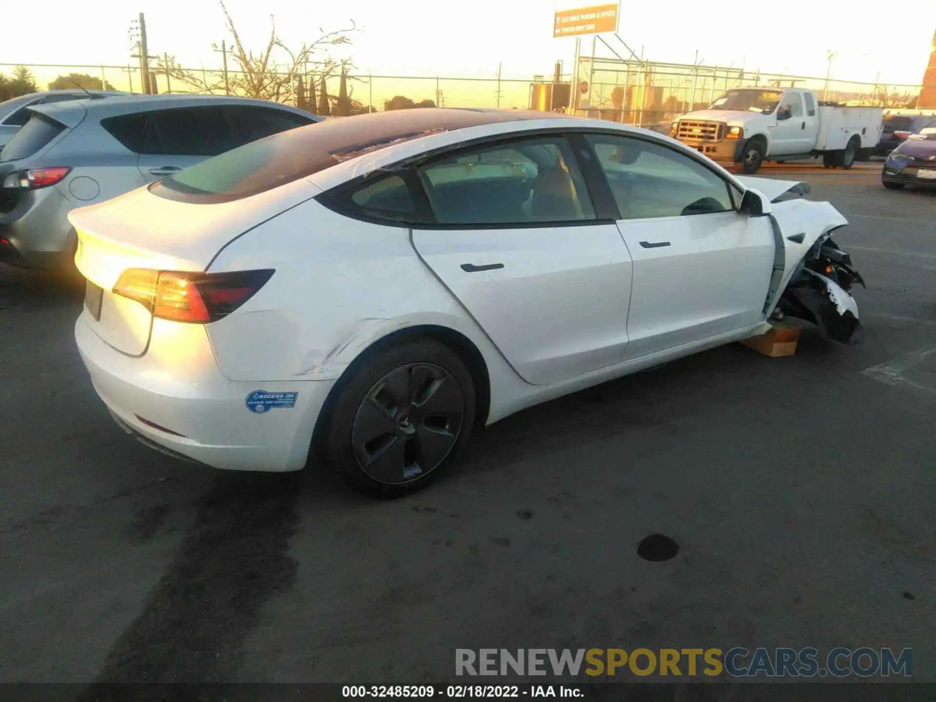 4 Фотография поврежденного автомобиля 5YJ3E1EA4MF922400 TESLA MODEL 3 2021