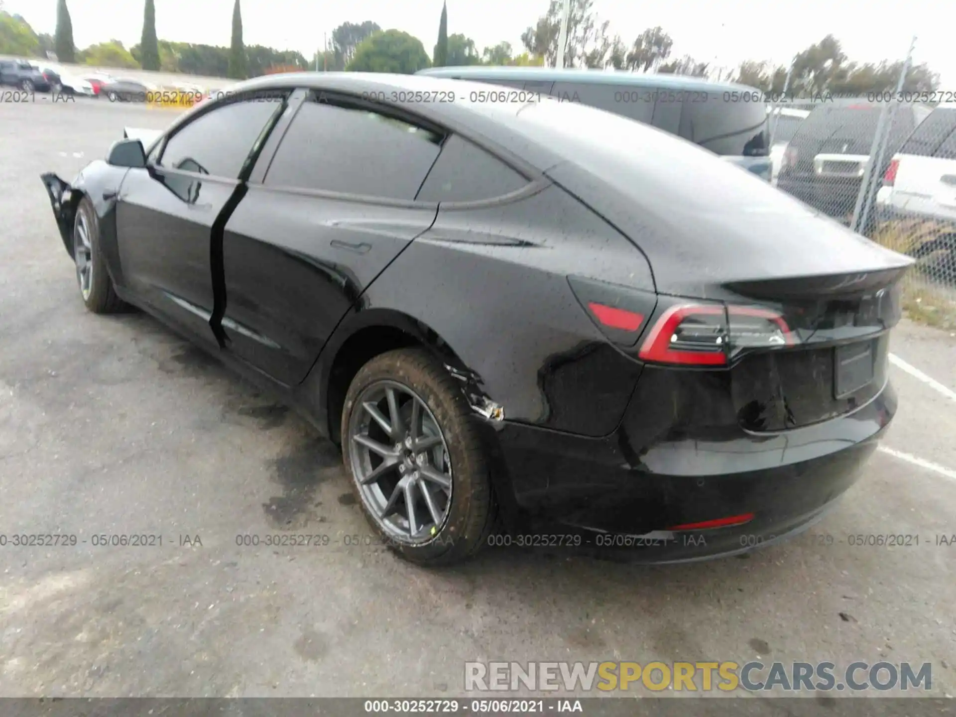 3 Photograph of a damaged car 5YJ3E1EA4MF939259 TESLA MODEL 3 2021