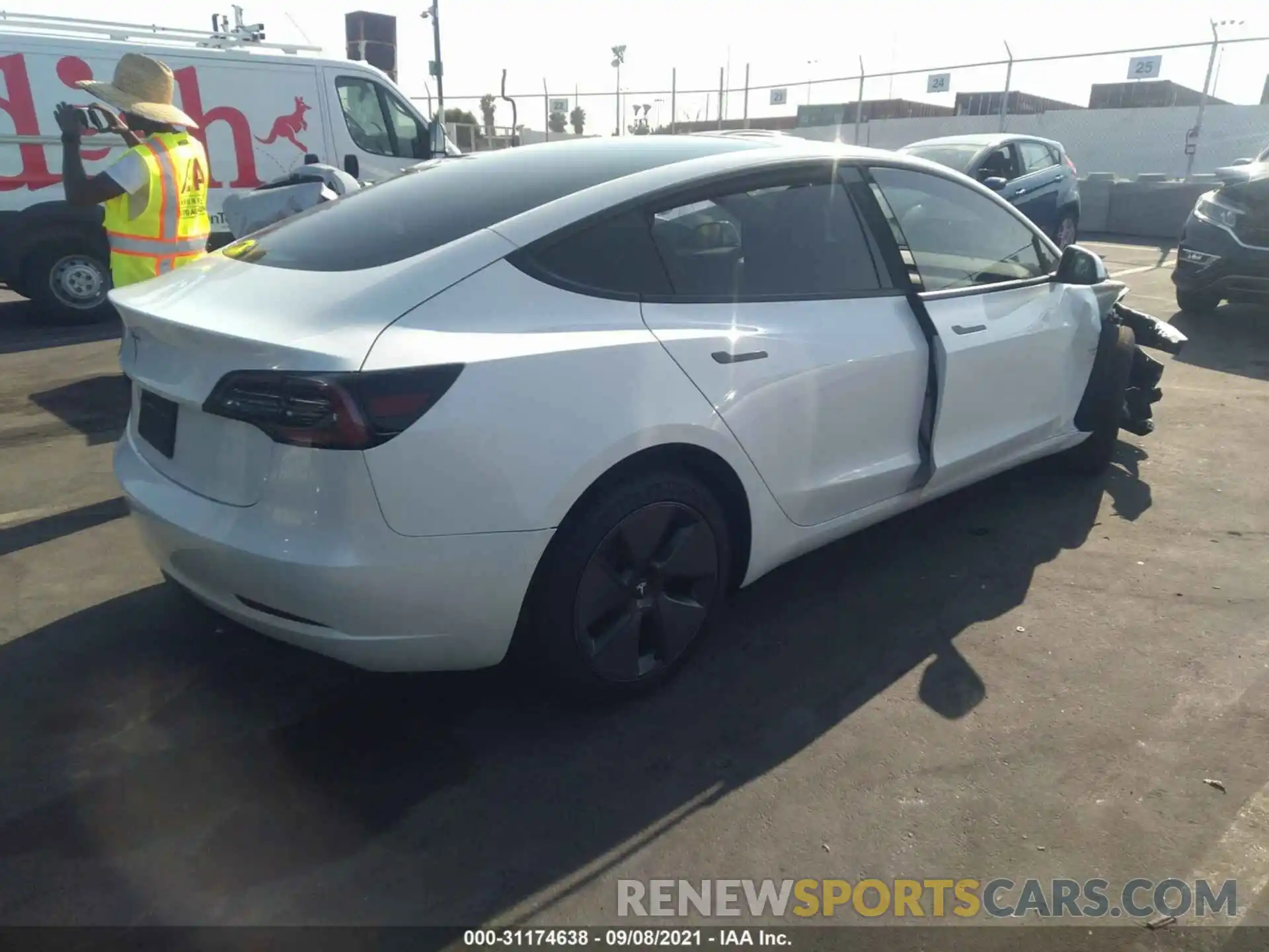 4 Photograph of a damaged car 5YJ3E1EA4MF940248 TESLA MODEL 3 2021