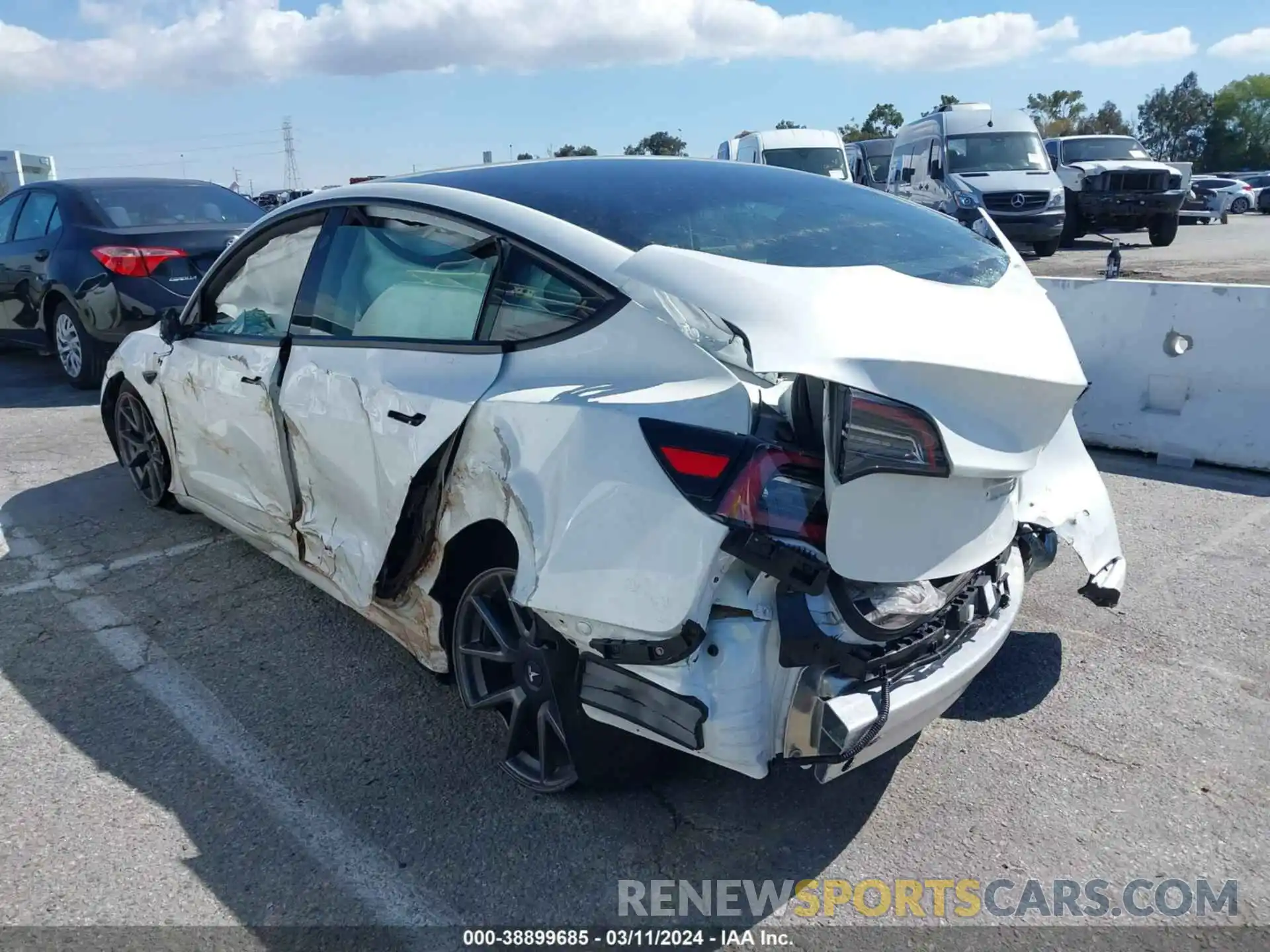 3 Photograph of a damaged car 5YJ3E1EA4MF961732 TESLA MODEL 3 2021