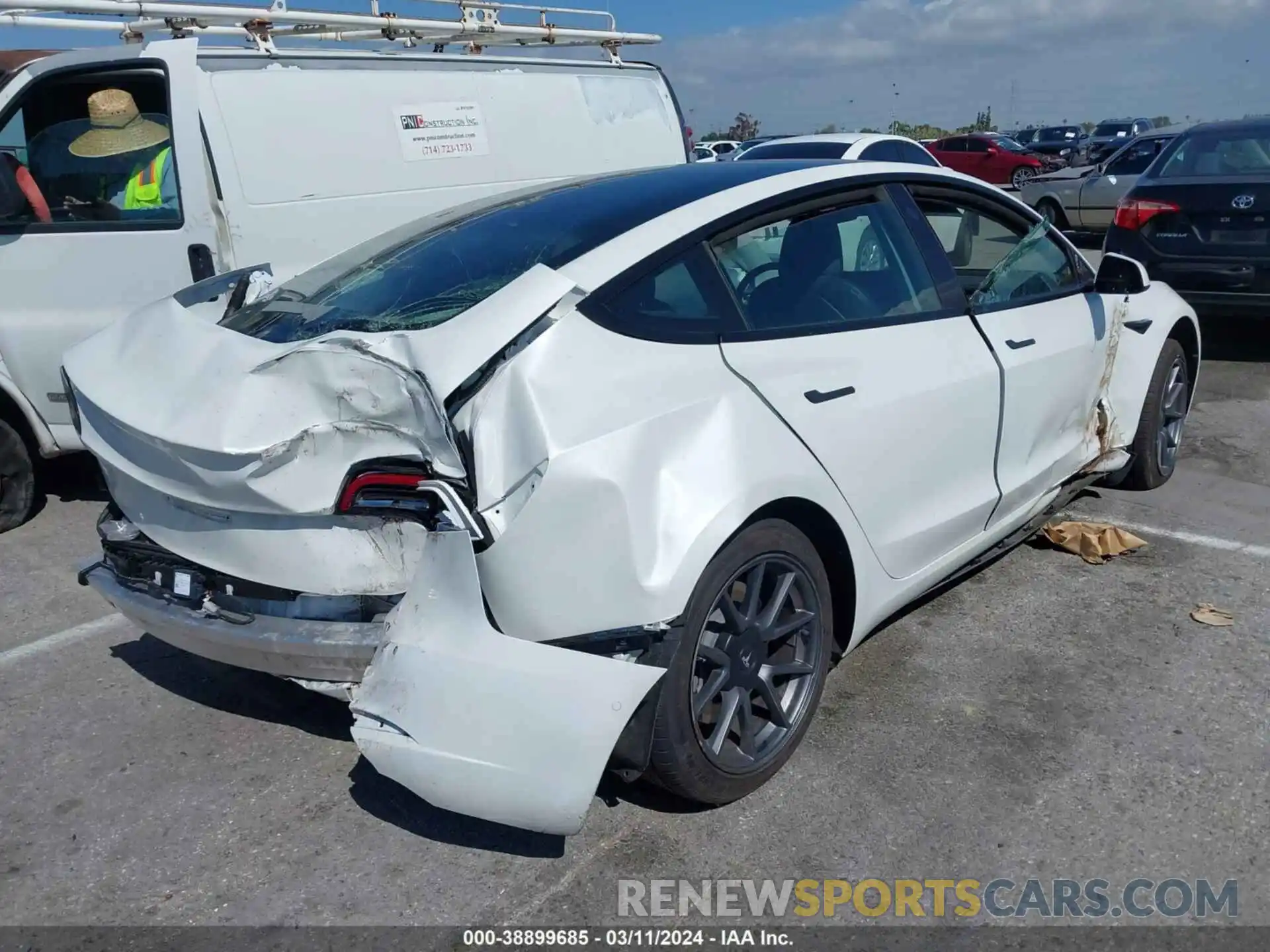 4 Photograph of a damaged car 5YJ3E1EA4MF961732 TESLA MODEL 3 2021