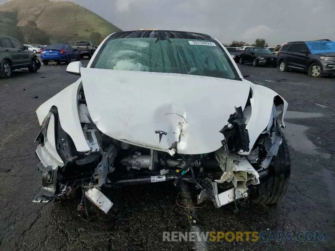 5 Photograph of a damaged car 5YJ3E1EA4MF976862 TESLA MODEL 3 2021