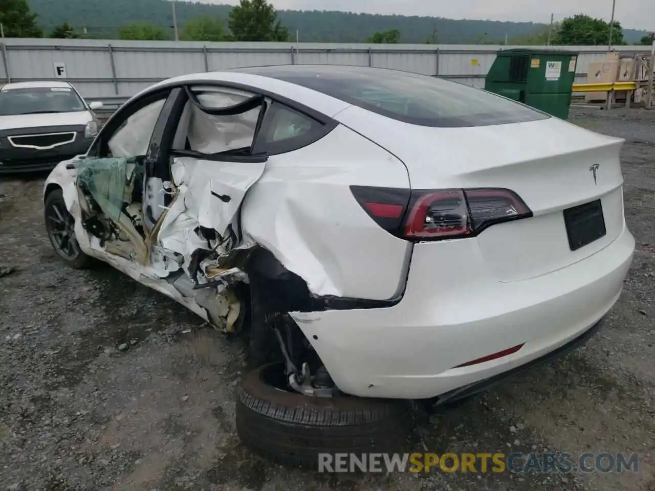 3 Photograph of a damaged car 5YJ3E1EA4MF981883 TESLA MODEL 3 2021