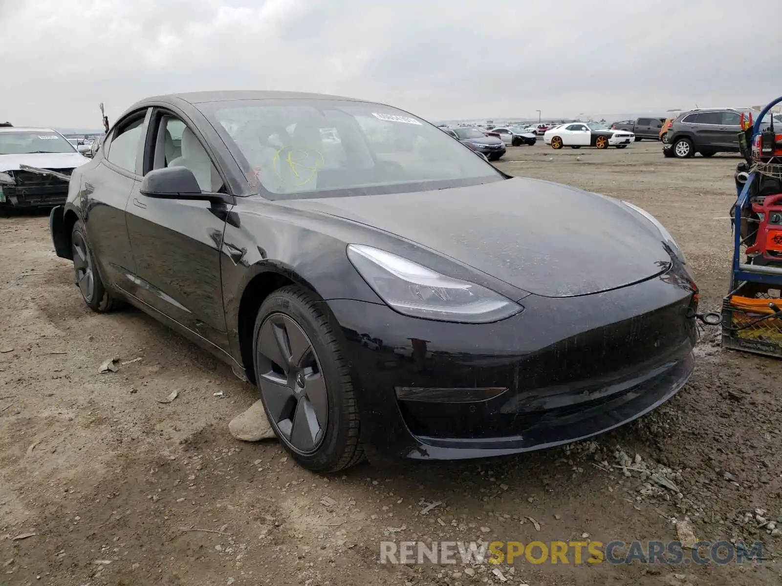 1 Photograph of a damaged car 5YJ3E1EA5MF018569 TESLA MODEL 3 2021