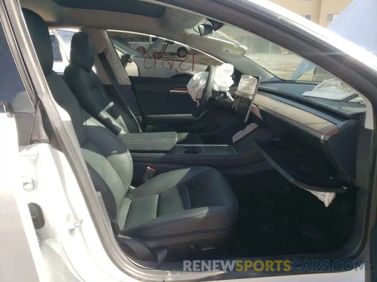 5 Photograph of a damaged car 5YJ3E1EA5MF028387 TESLA MODEL 3 2021