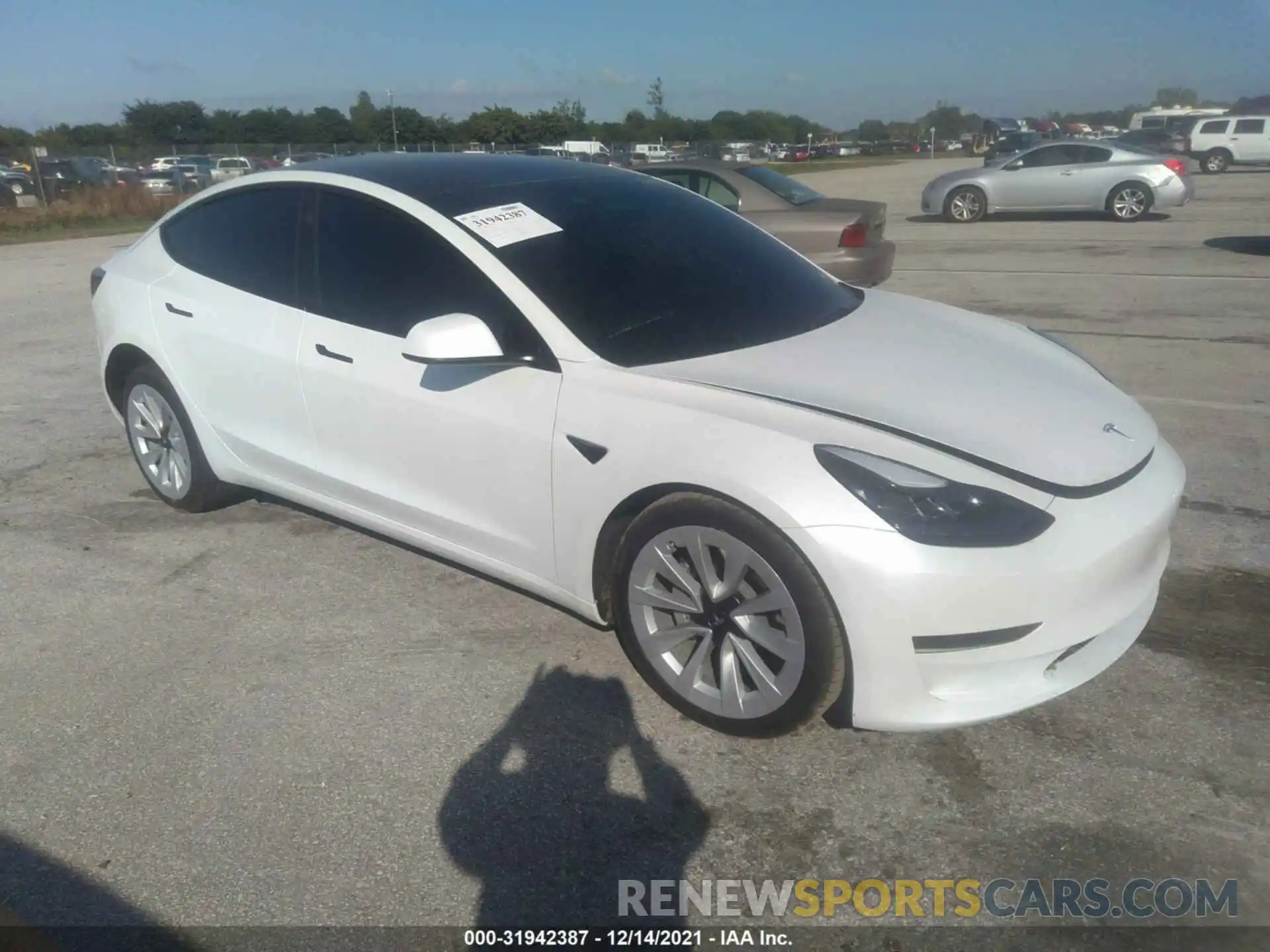 1 Photograph of a damaged car 5YJ3E1EA5MF031841 TESLA MODEL 3 2021