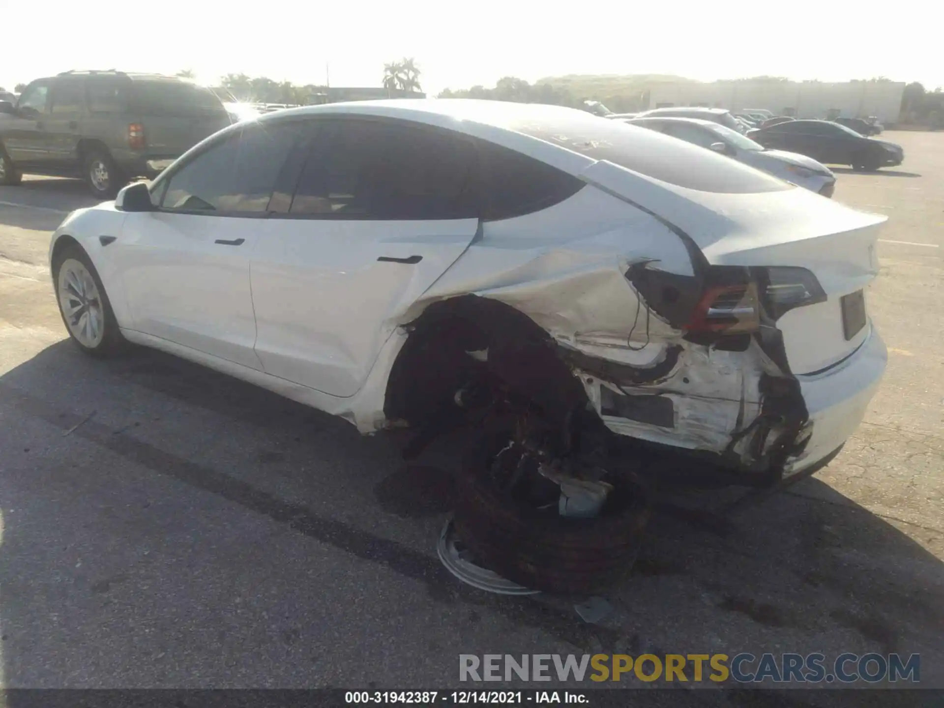 3 Photograph of a damaged car 5YJ3E1EA5MF031841 TESLA MODEL 3 2021