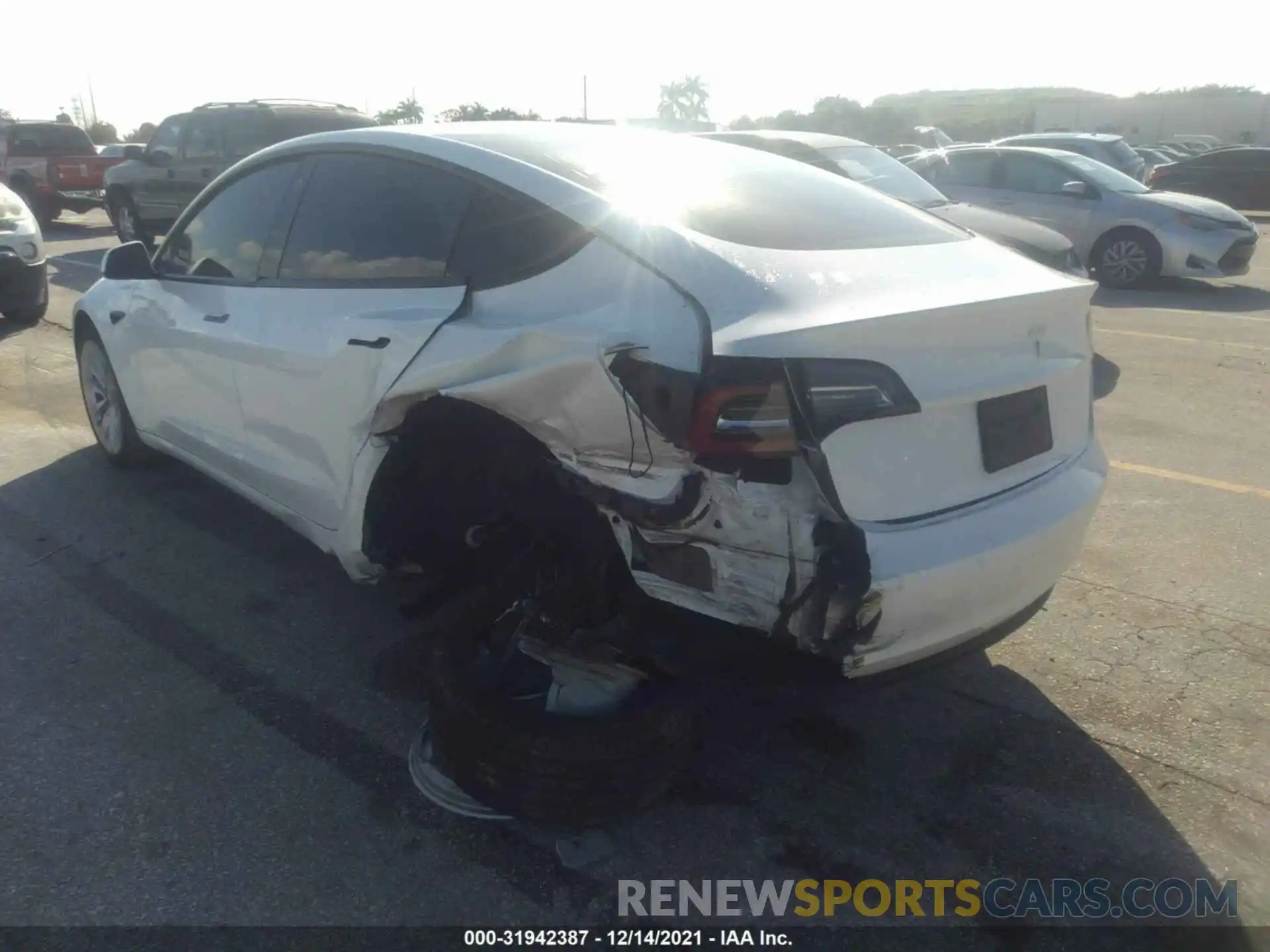 6 Photograph of a damaged car 5YJ3E1EA5MF031841 TESLA MODEL 3 2021