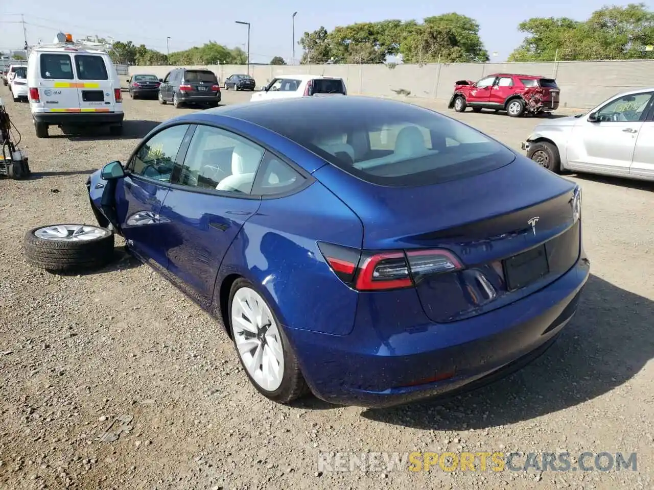 3 Photograph of a damaged car 5YJ3E1EA5MF032102 TESLA MODEL 3 2021