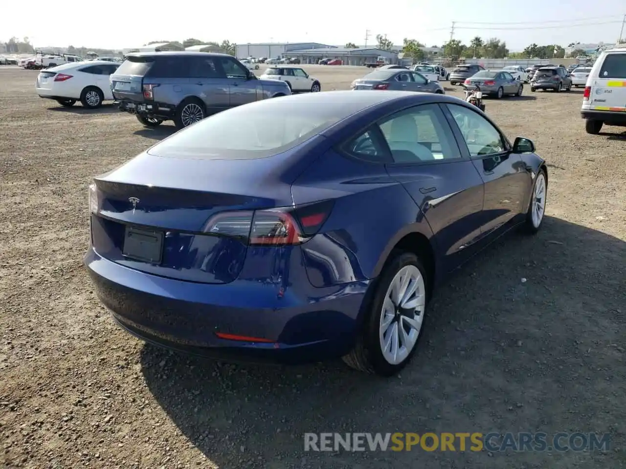 4 Photograph of a damaged car 5YJ3E1EA5MF032102 TESLA MODEL 3 2021