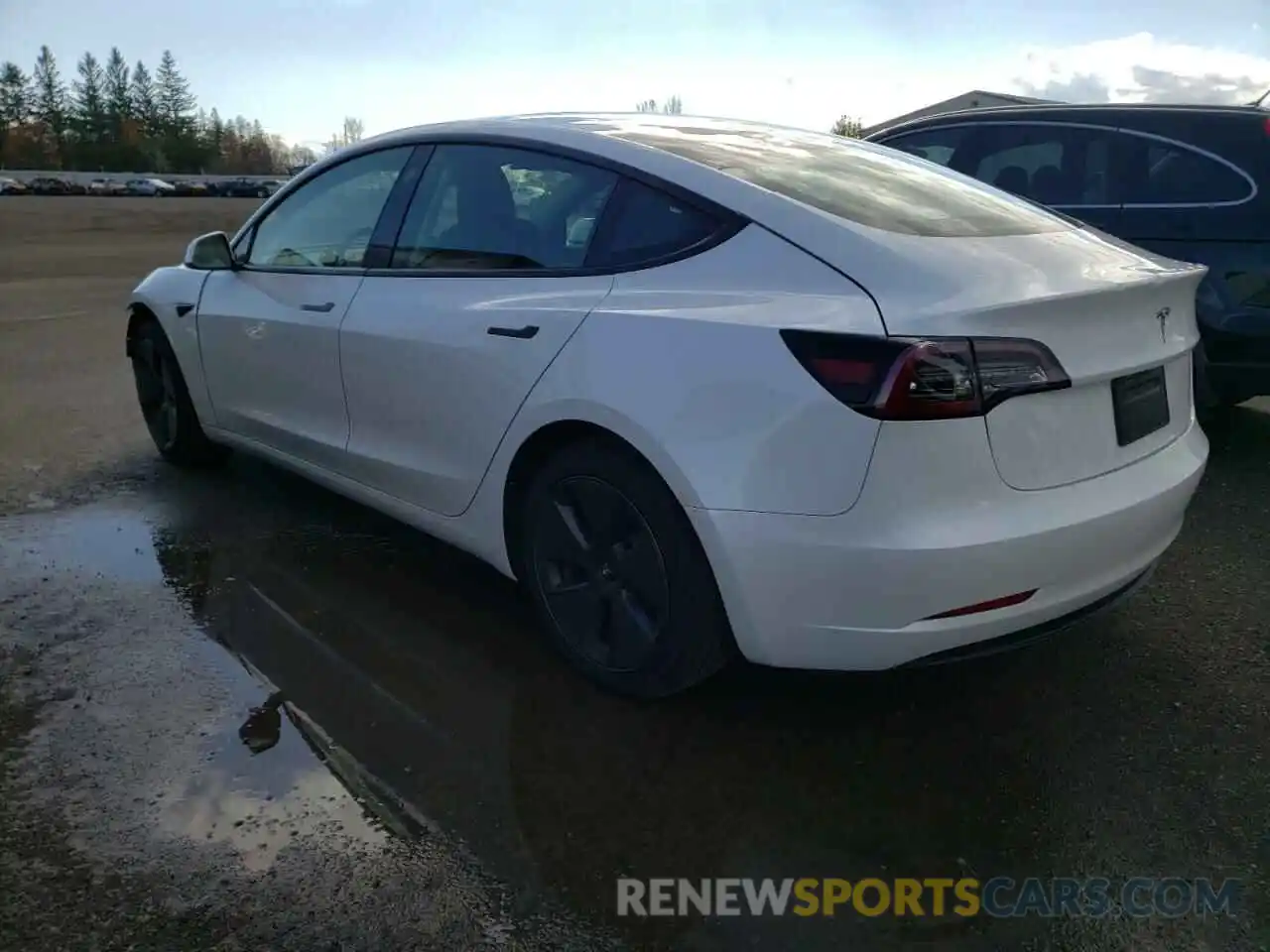 3 Photograph of a damaged car 5YJ3E1EA5MF048171 TESLA MODEL 3 2021