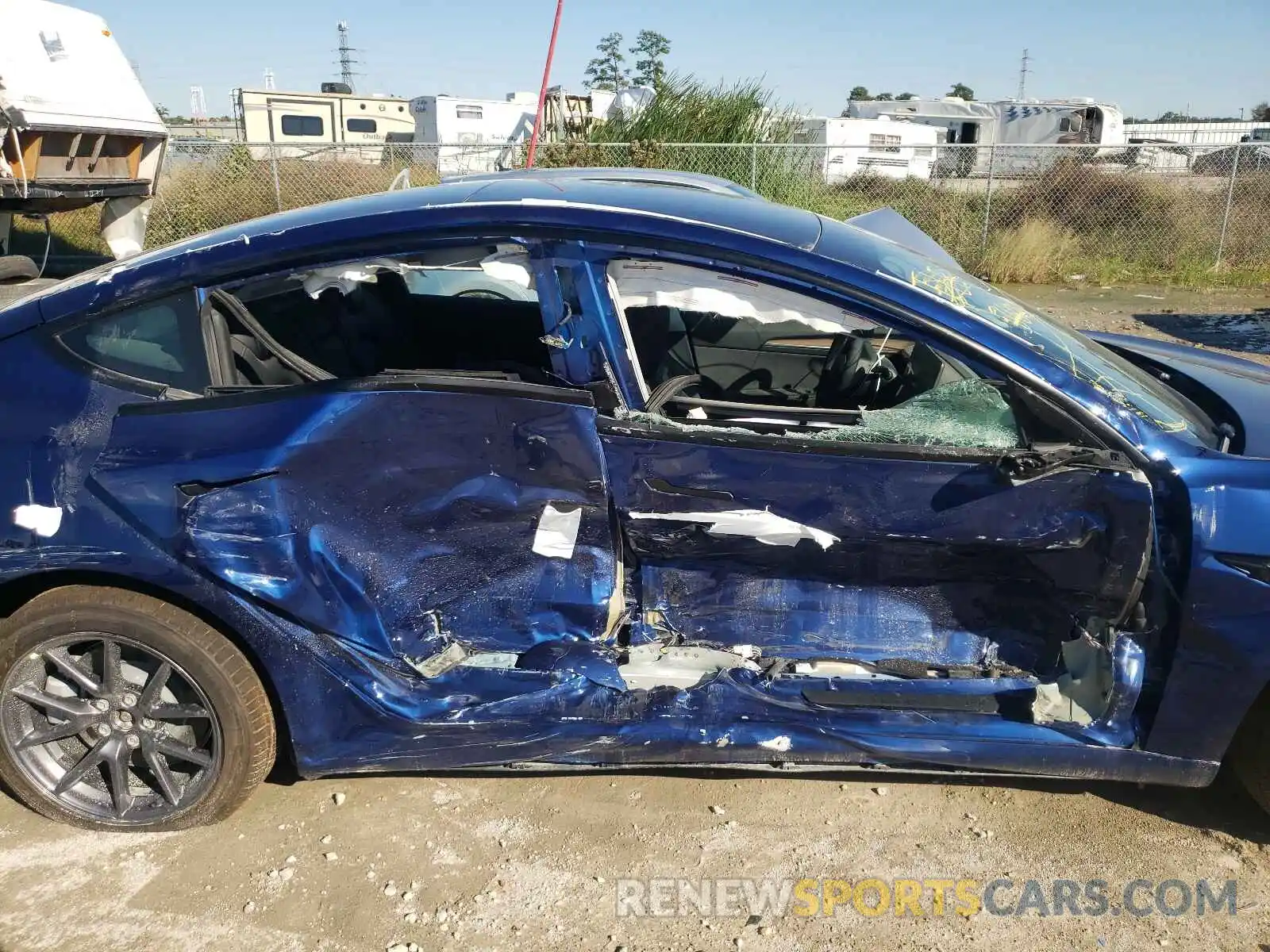 9 Photograph of a damaged car 5YJ3E1EA5MF060658 TESLA MODEL 3 2021